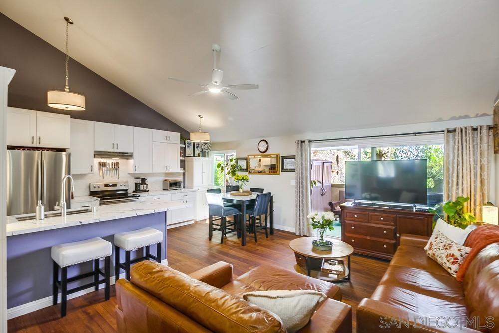 Detail Gallery Image 4 of 44 For 6216  Agee St Unit 116, San Diego,  CA 92122 - 1 Beds | 1 Baths