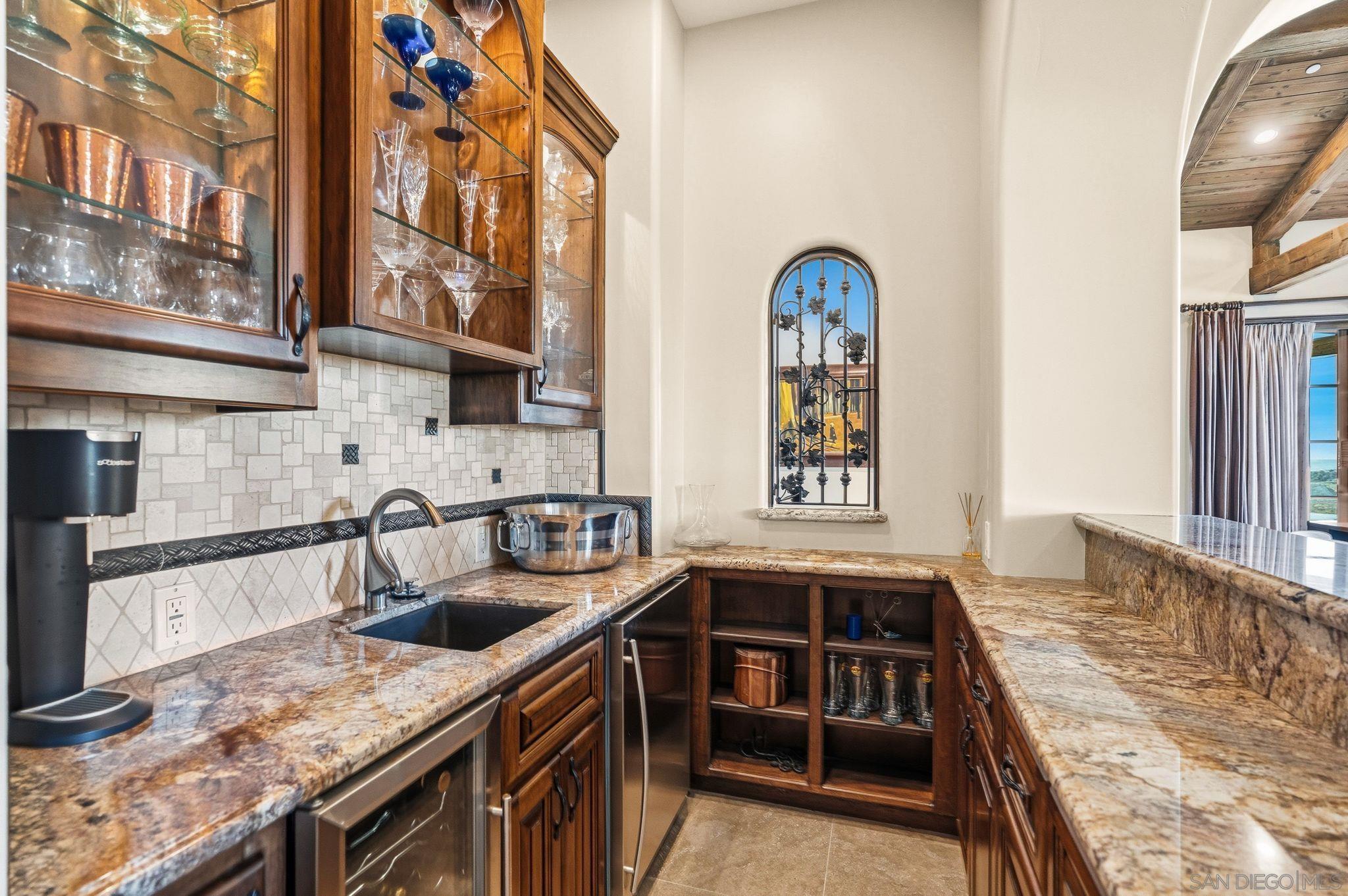 Detail Gallery Image 24 of 34 For 19557  Fortuna Del Este, Escondido,  CA 92029 - 6 Beds | 7/1 Baths