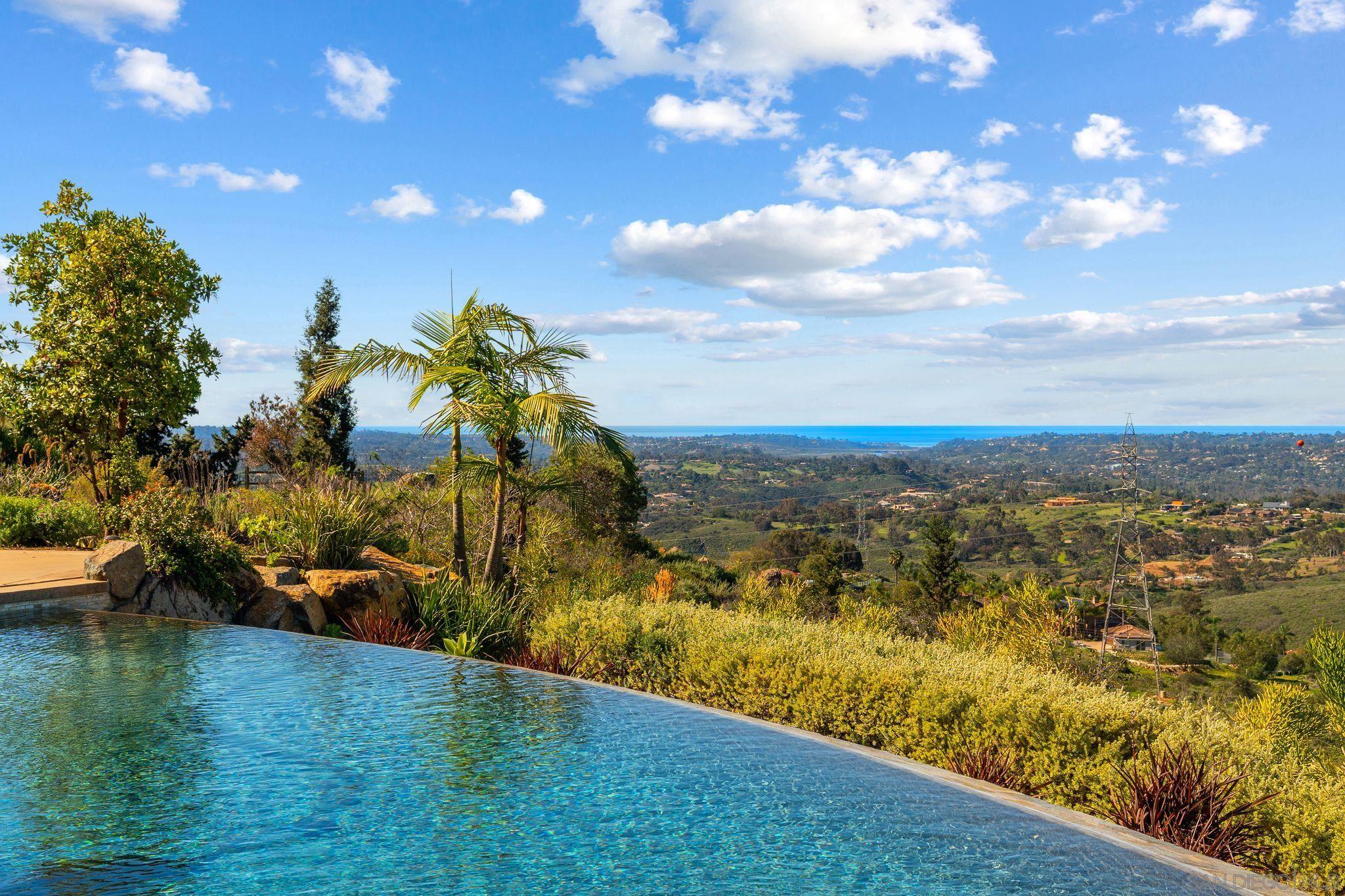 Detail Gallery Image 30 of 34 For 19557  Fortuna Del Este, Escondido,  CA 92029 - 6 Beds | 7/1 Baths