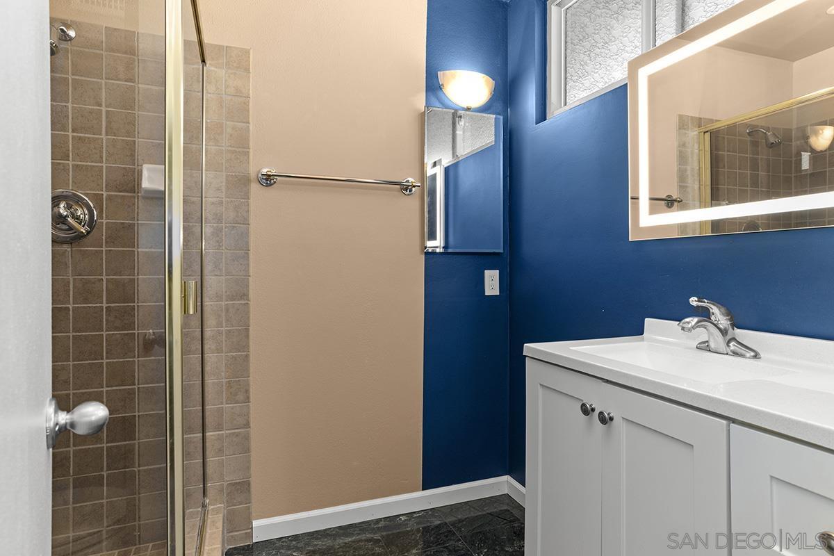 Detail Gallery Image 14 of 25 For 2939  Governor Drive, San Diego,  CA 92122 - 4 Beds | 3 Baths