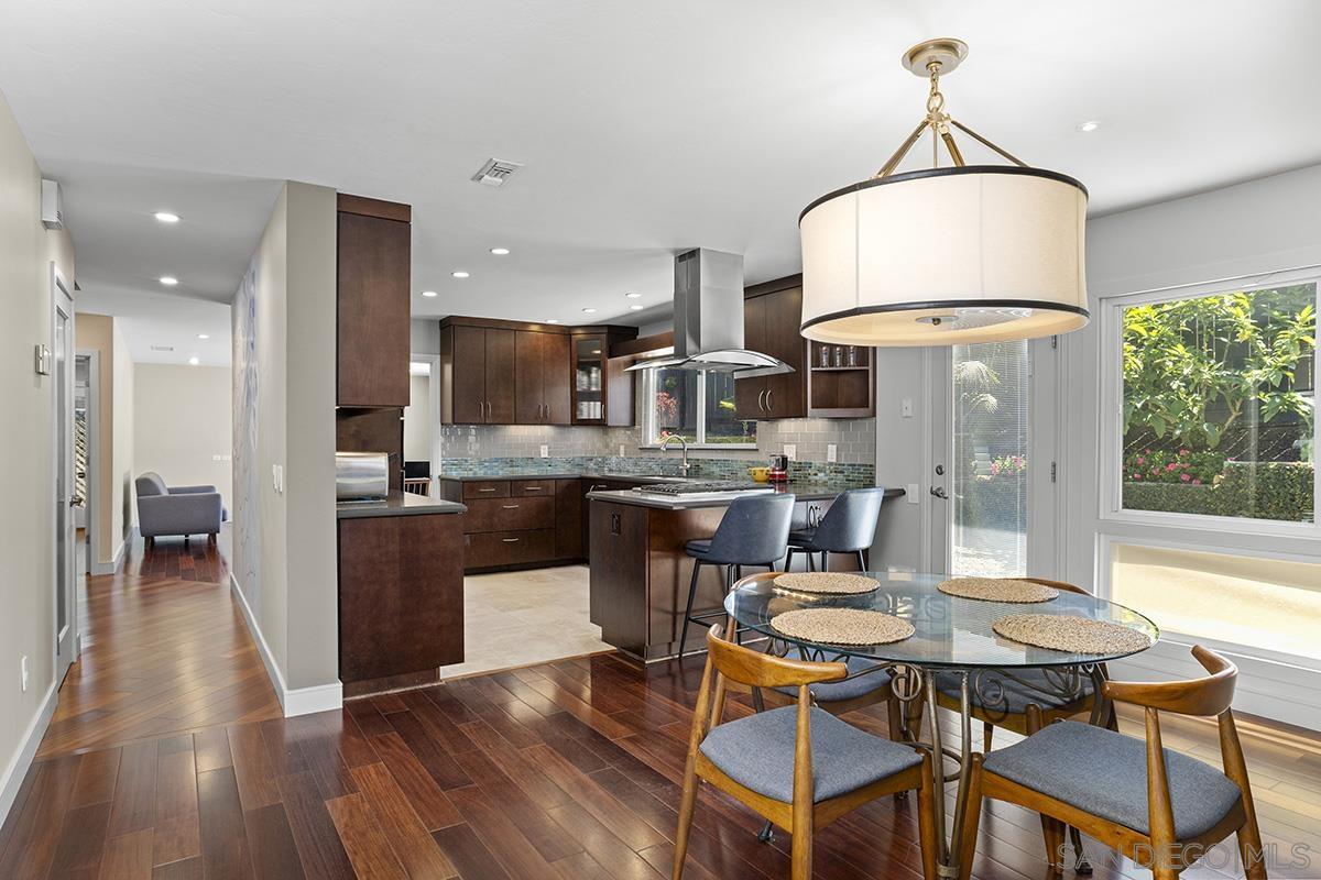 Detail Gallery Image 8 of 25 For 2939  Governor Drive, San Diego,  CA 92122 - 4 Beds | 3 Baths