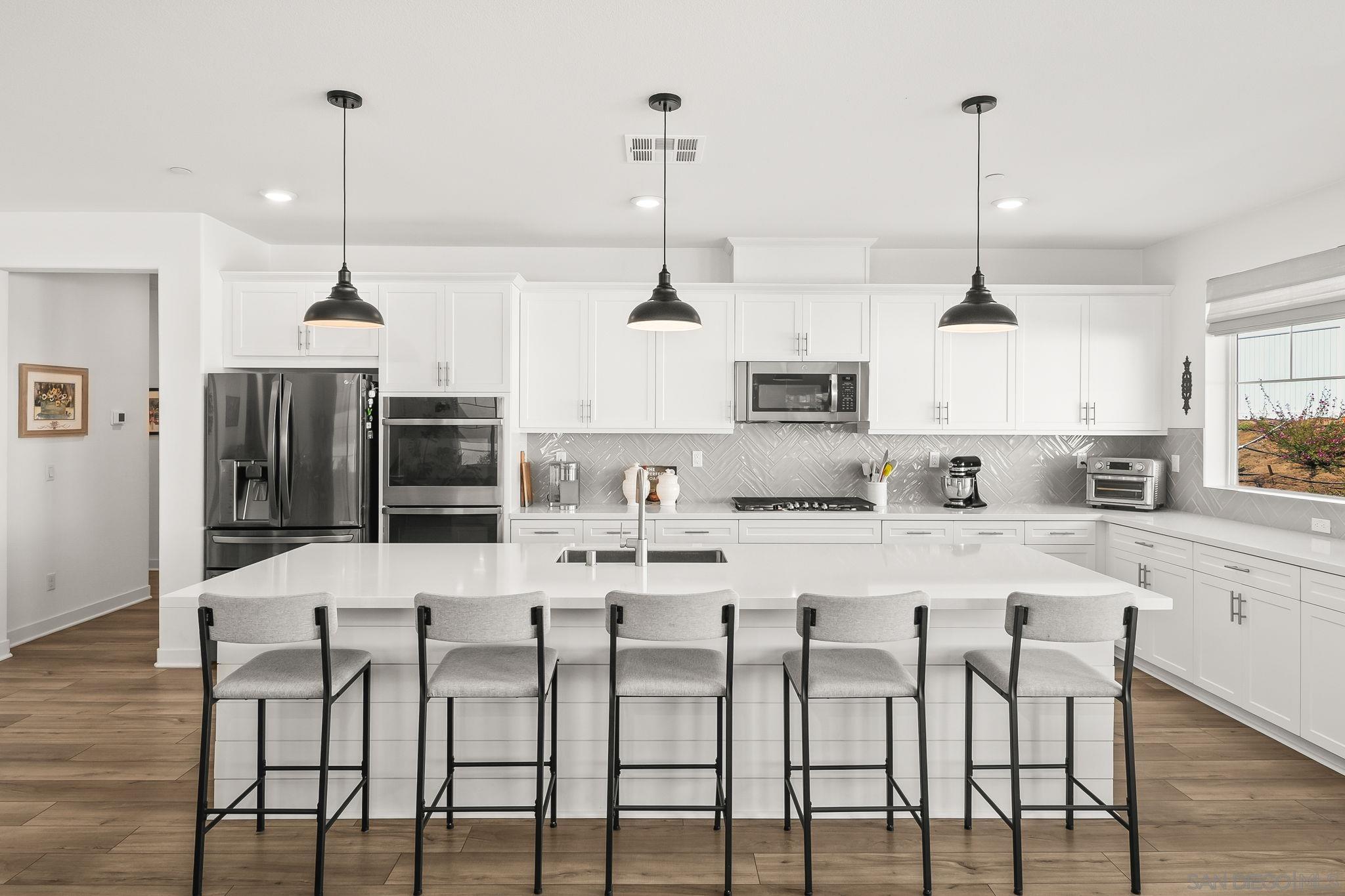 Front Image Thumbnail for SD260006202