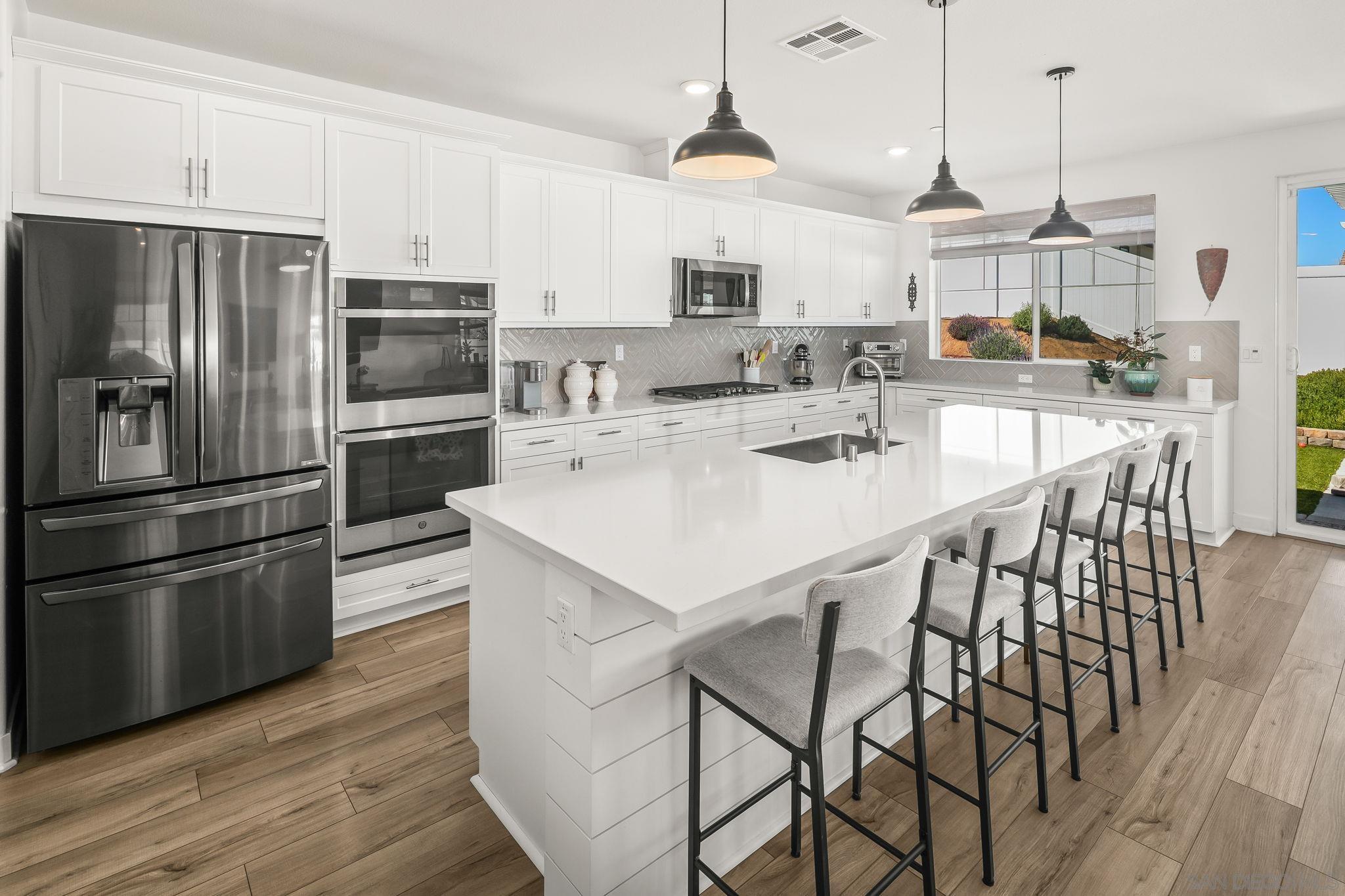 Detail Gallery Image 2 of 50 For 26626  Ash Smt, Menifee,  CA 92584 - 4 Beds | 2/1 Baths