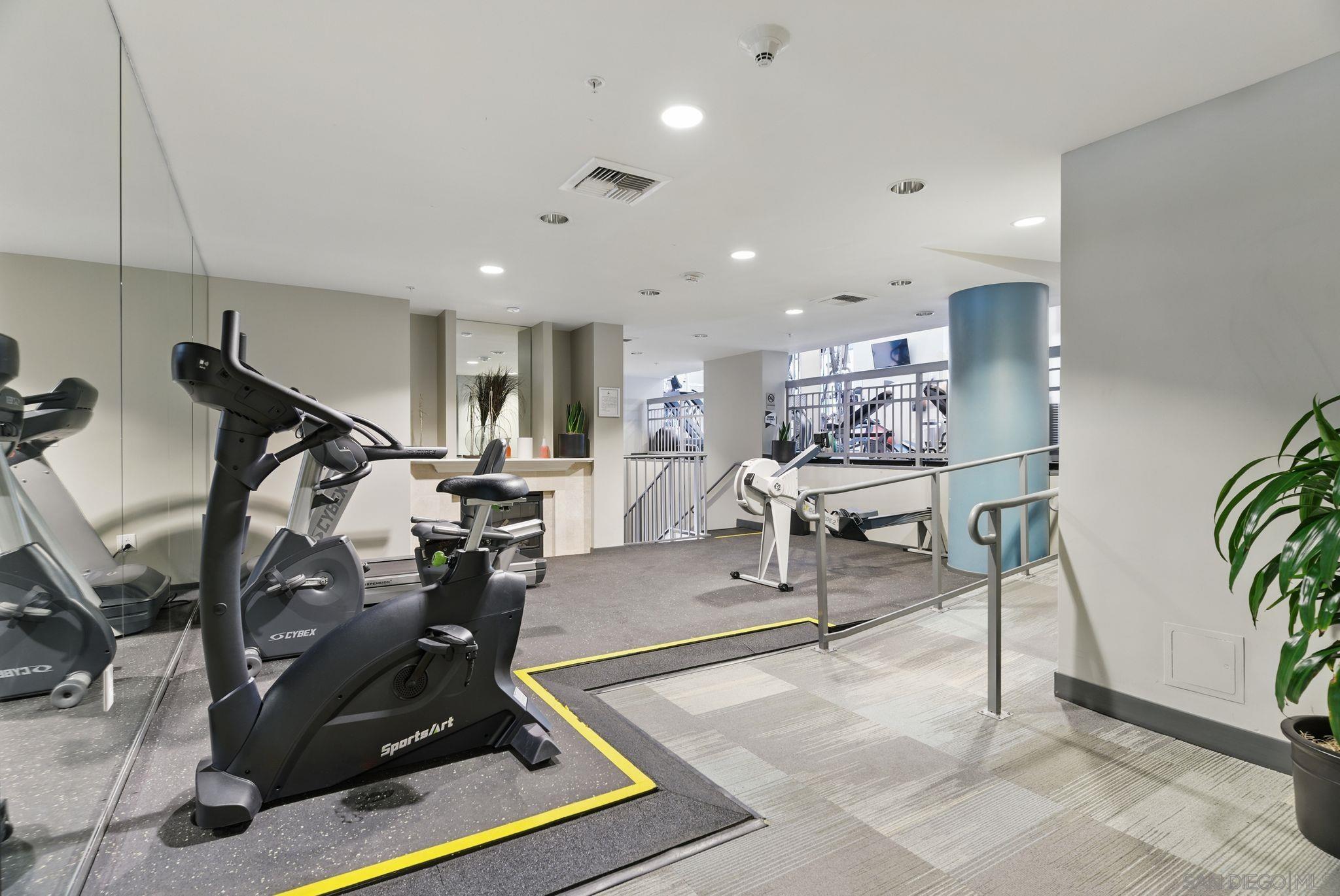 Detail Gallery Image 26 of 44 For 300 W Beech St  #1408,  San Diego,  CA 92101 - 2 Beds | 2 Baths