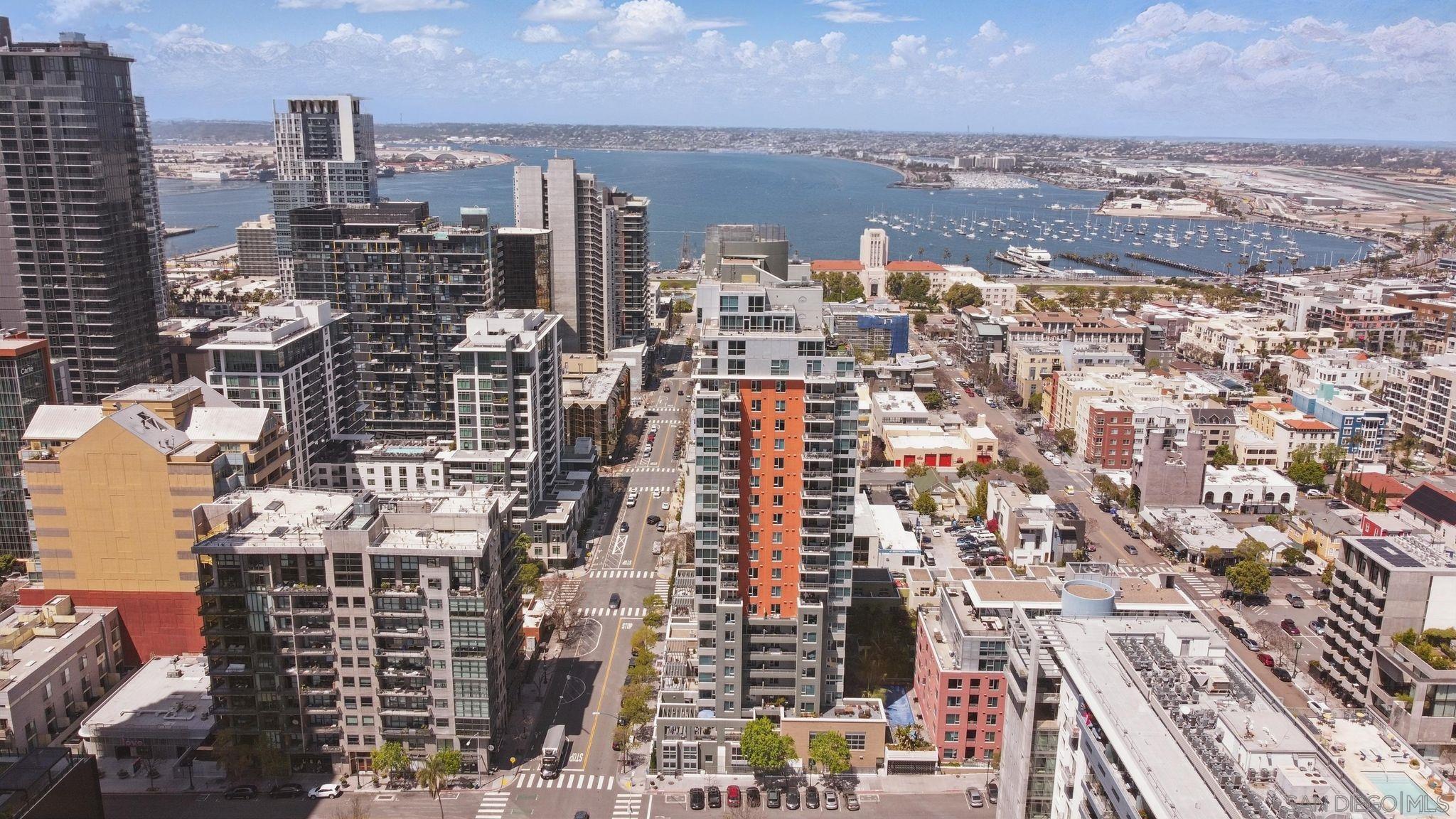 Detail Gallery Image 33 of 44 For 300 W Beech St  #1408,  San Diego,  CA 92101 - 2 Beds | 2 Baths