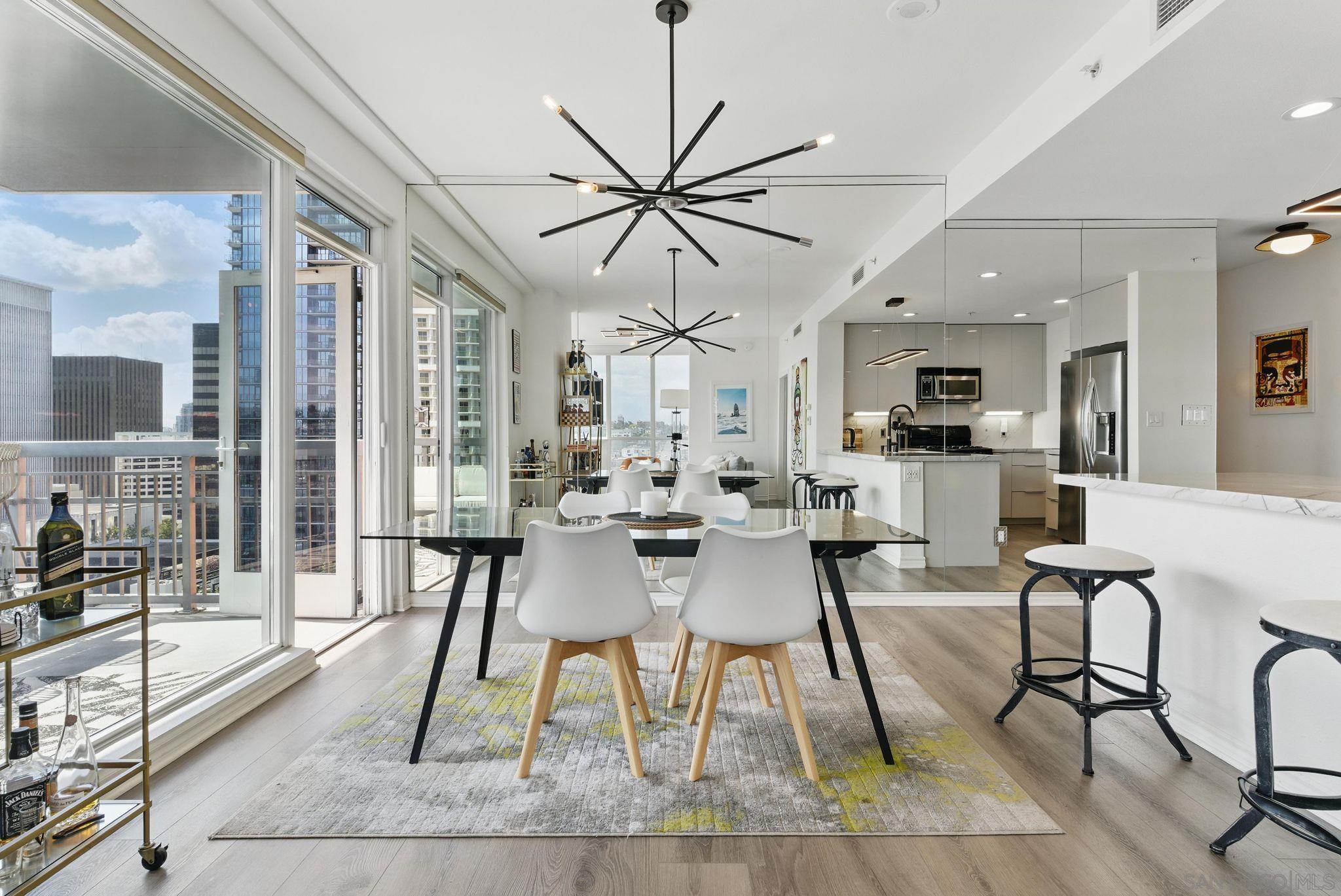 Detail Gallery Image 7 of 44 For 300 W Beech St  #1408,  San Diego,  CA 92101 - 2 Beds | 2 Baths