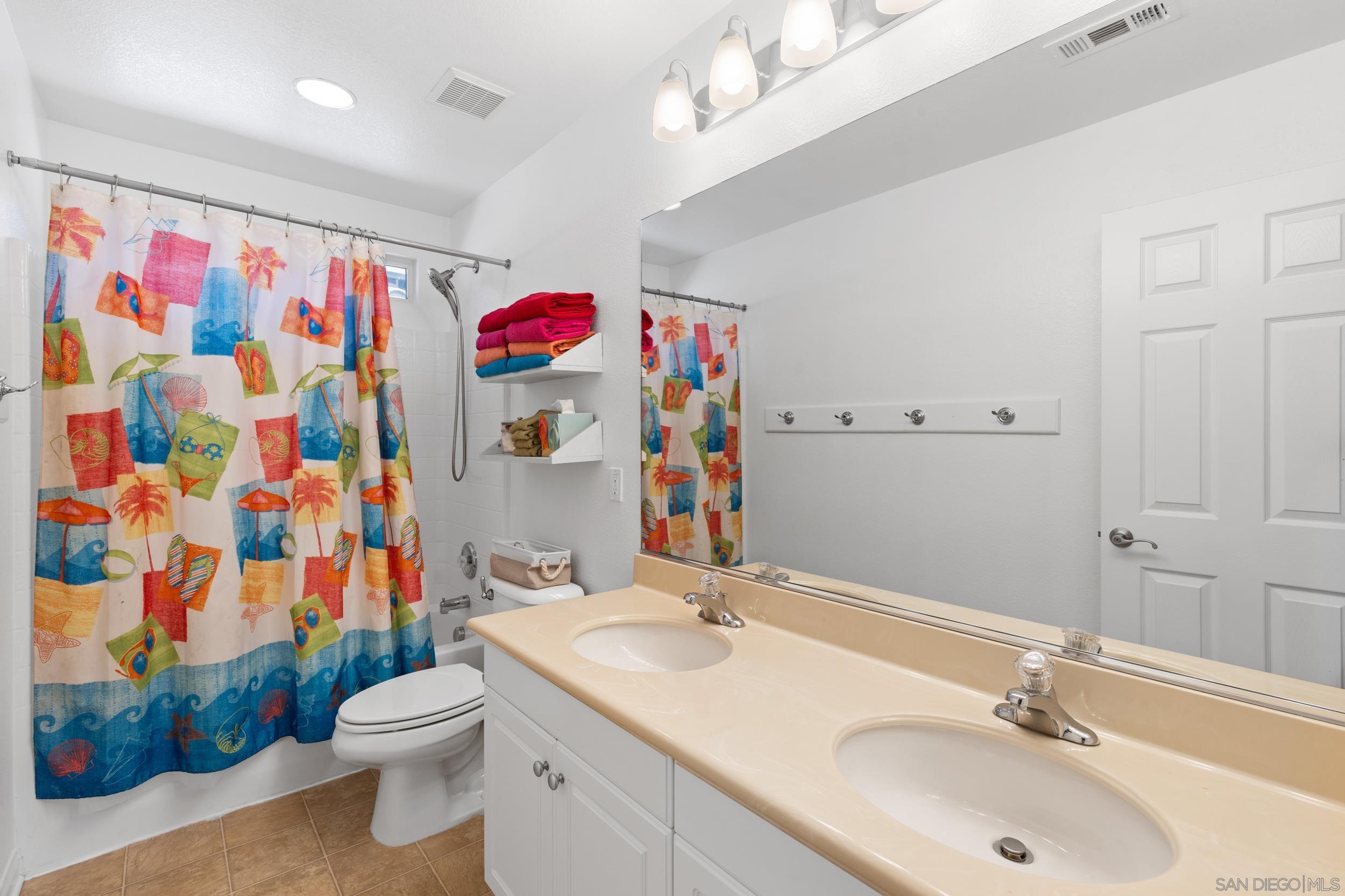 Detail Gallery Image 29 of 50 For 17052  Silver Pine Rd, San Diego,  CA 92127 - 4 Beds | 3/1 Baths