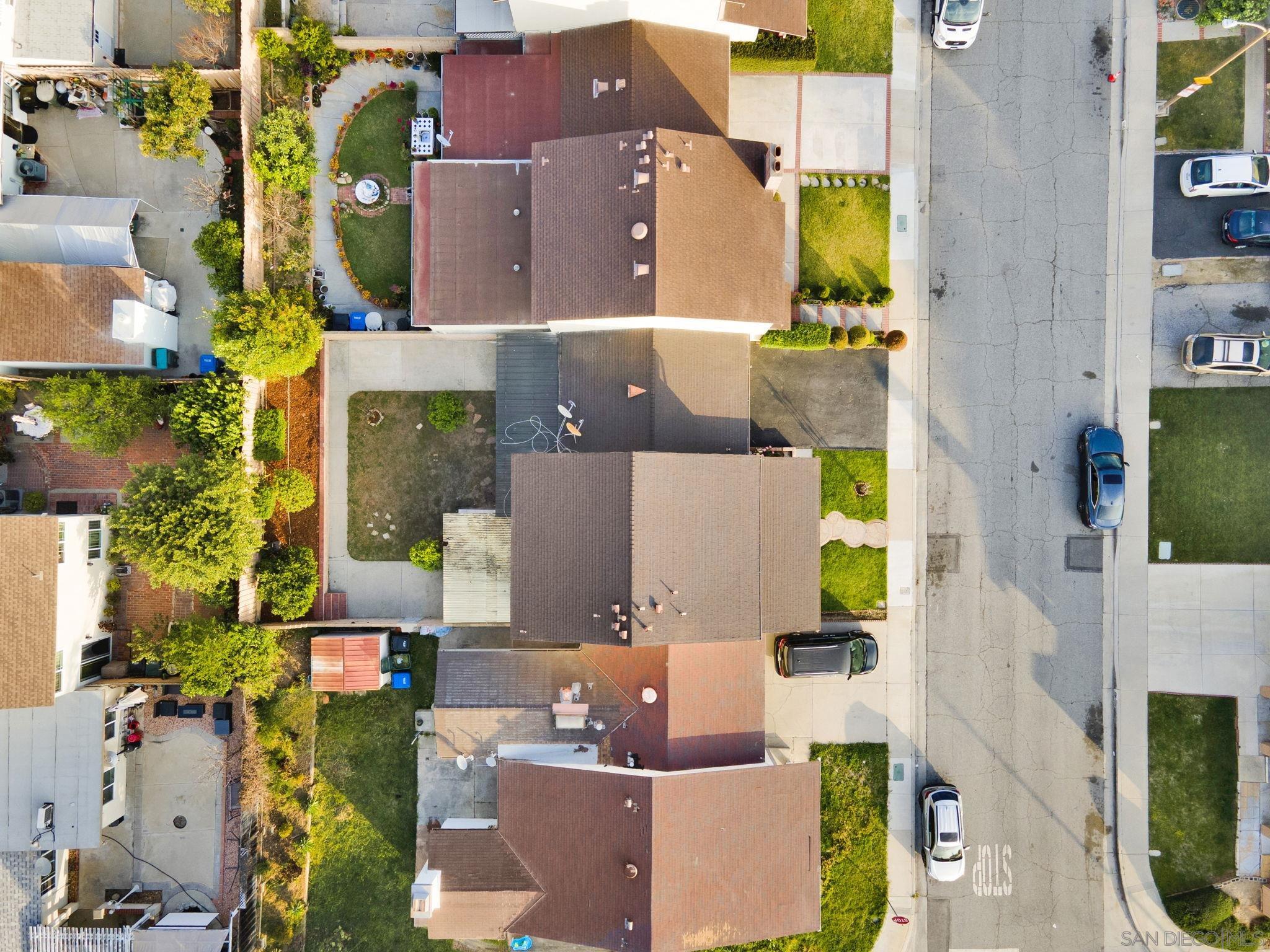 Detail Gallery Image 36 of 42 For 1725  Glenridge Cir, West Covina,  CA 91792 - 4 Beds | 3 Baths