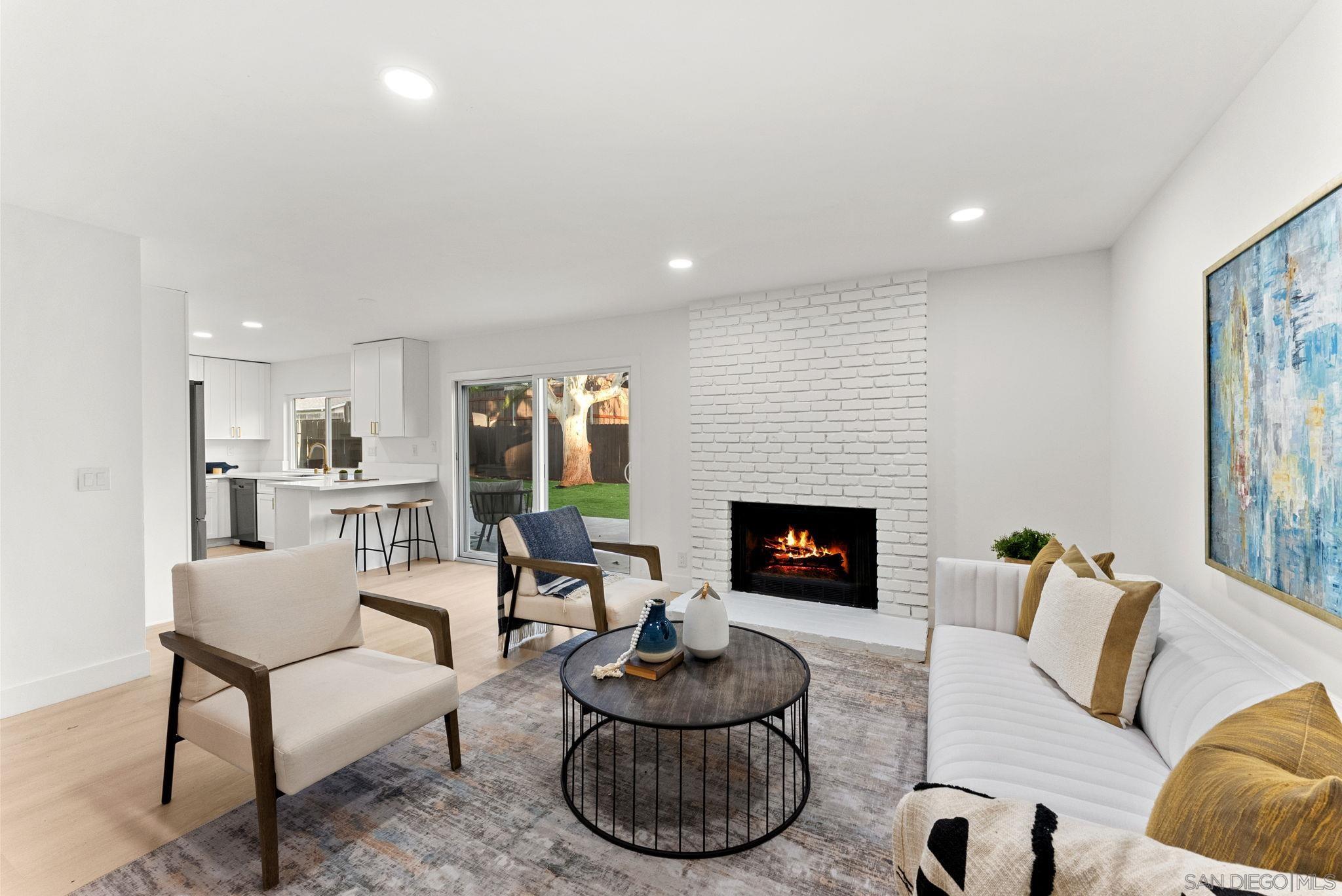 Detail Gallery Image 14 of 35 For 1215  Armstrong Circle, Escondido,  CA 92027 - 4 Beds | 2/1 Baths