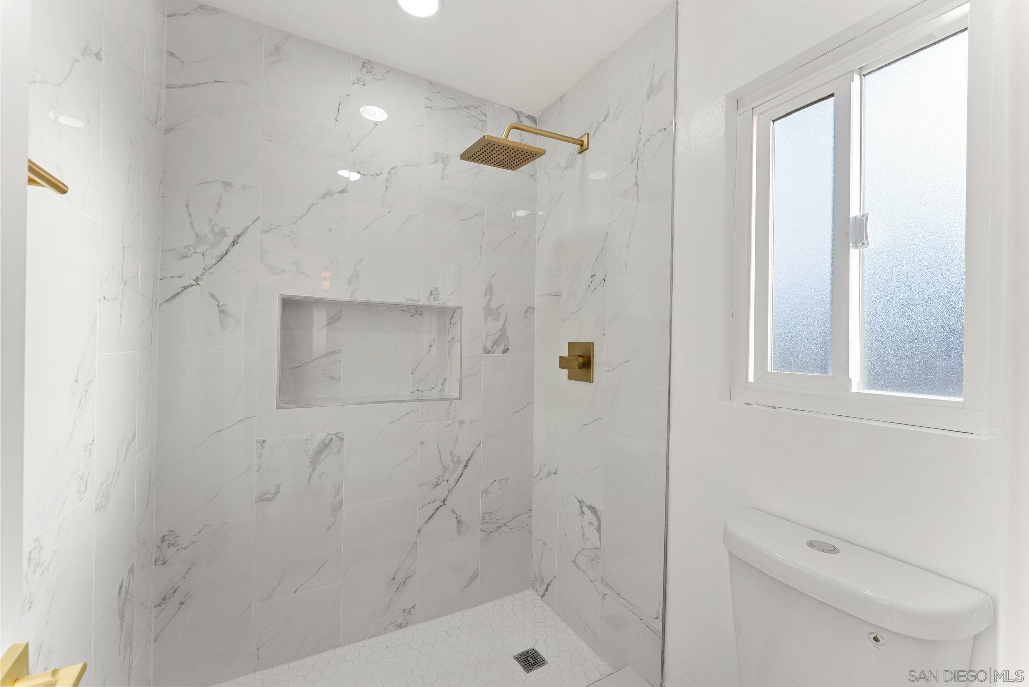 Detail Gallery Image 20 of 35 For 1215  Armstrong Circle, Escondido,  CA 92027 - 4 Beds | 2/1 Baths