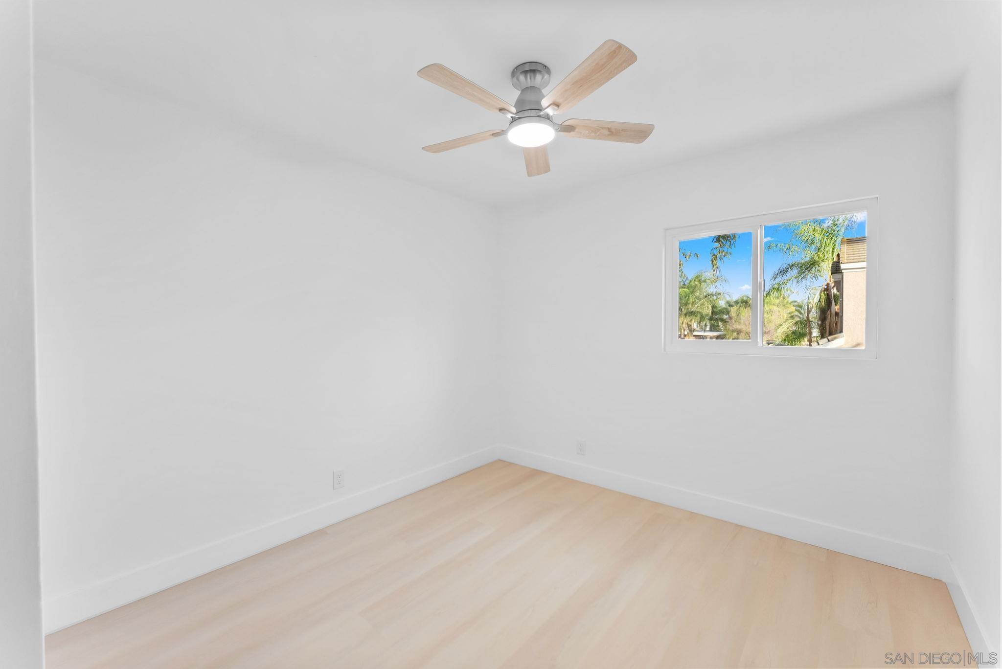 Detail Gallery Image 26 of 35 For 1215  Armstrong Circle, Escondido,  CA 92027 - 4 Beds | 2/1 Baths