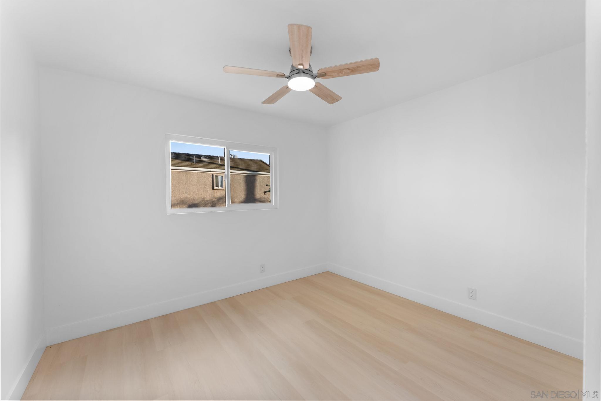 Detail Gallery Image 27 of 35 For 1215  Armstrong Circle, Escondido,  CA 92027 - 4 Beds | 2/1 Baths