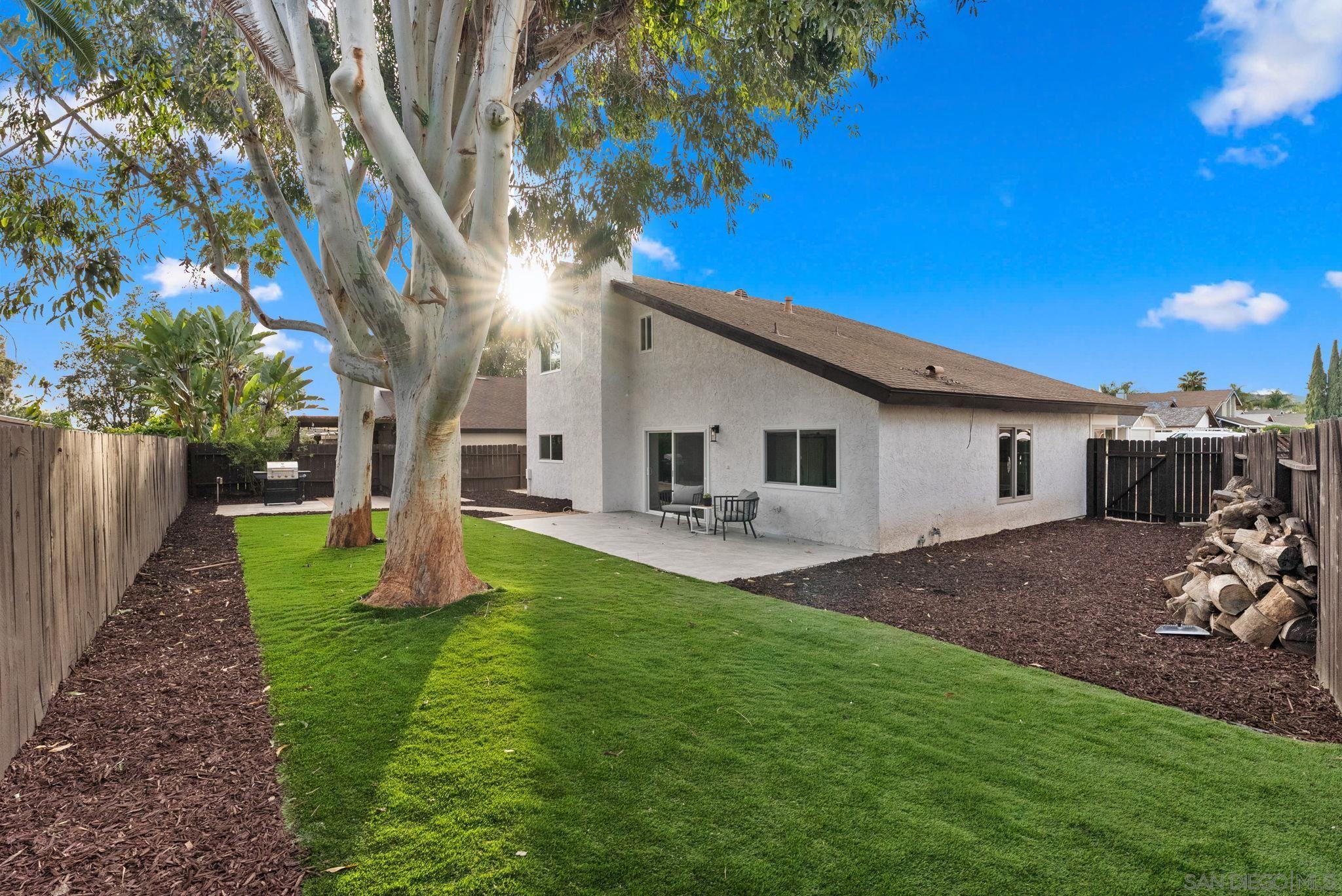 Detail Gallery Image 28 of 35 For 1215  Armstrong Circle, Escondido,  CA 92027 - 4 Beds | 2/1 Baths