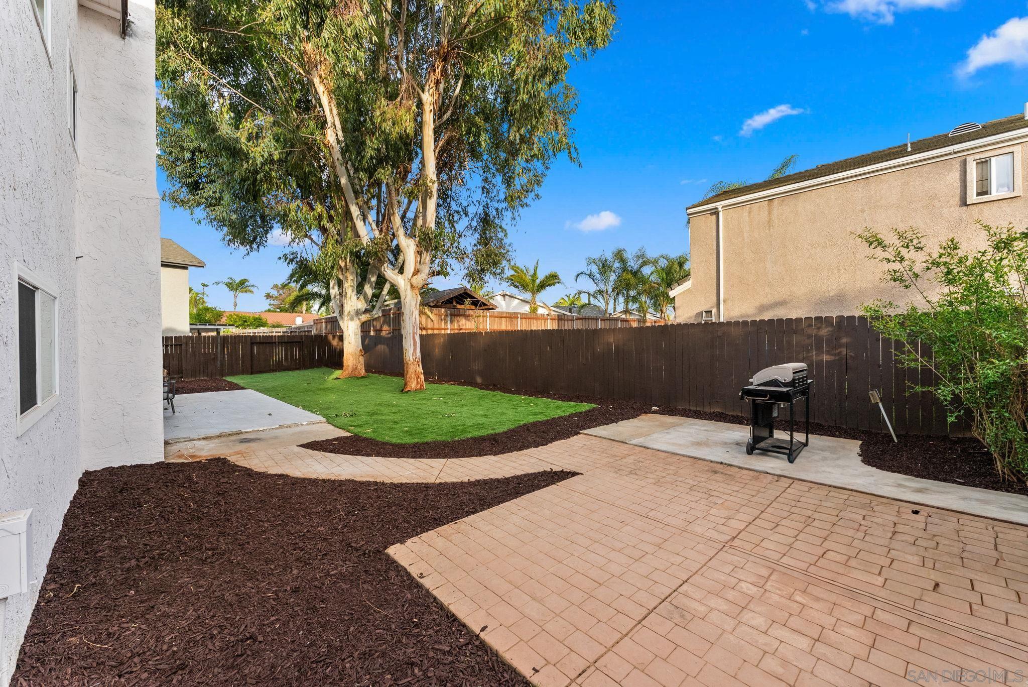 Detail Gallery Image 30 of 35 For 1215  Armstrong Circle, Escondido,  CA 92027 - 4 Beds | 2/1 Baths