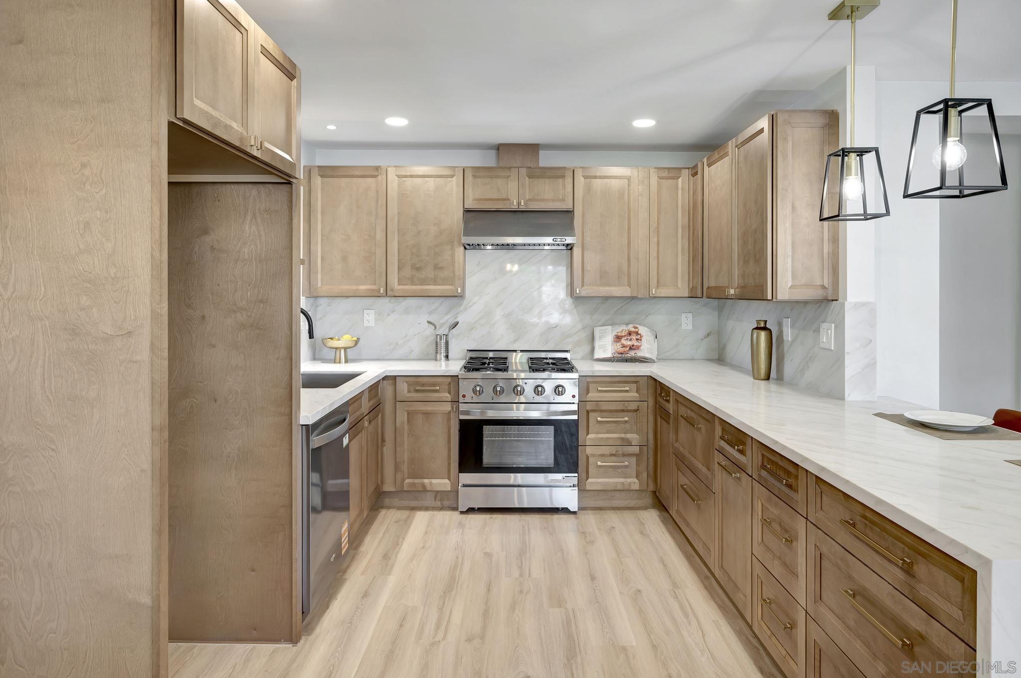 Detail Gallery Image 11 of 36 For 5815  Amaya Dr, La Mesa,  CA 91942 - 3 Beds | 2 Baths