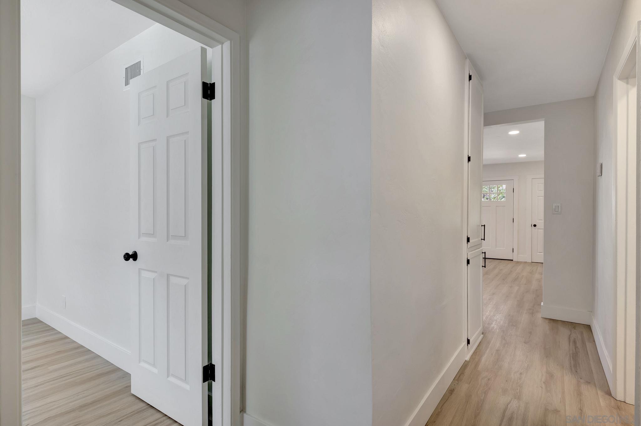 Detail Gallery Image 21 of 36 For 5815  Amaya Dr, La Mesa,  CA 91942 - 3 Beds | 2 Baths