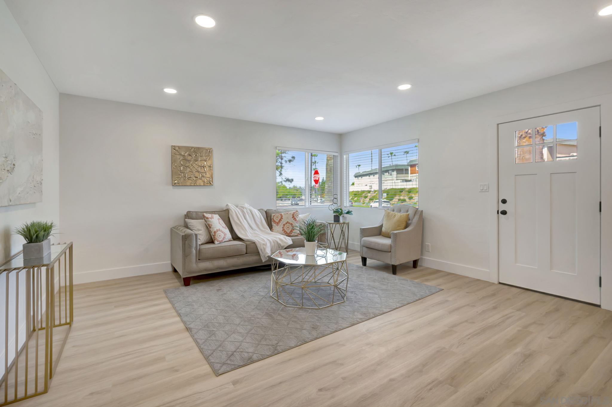 Detail Gallery Image 7 of 36 For 5815  Amaya Dr, La Mesa,  CA 91942 - 3 Beds | 2 Baths