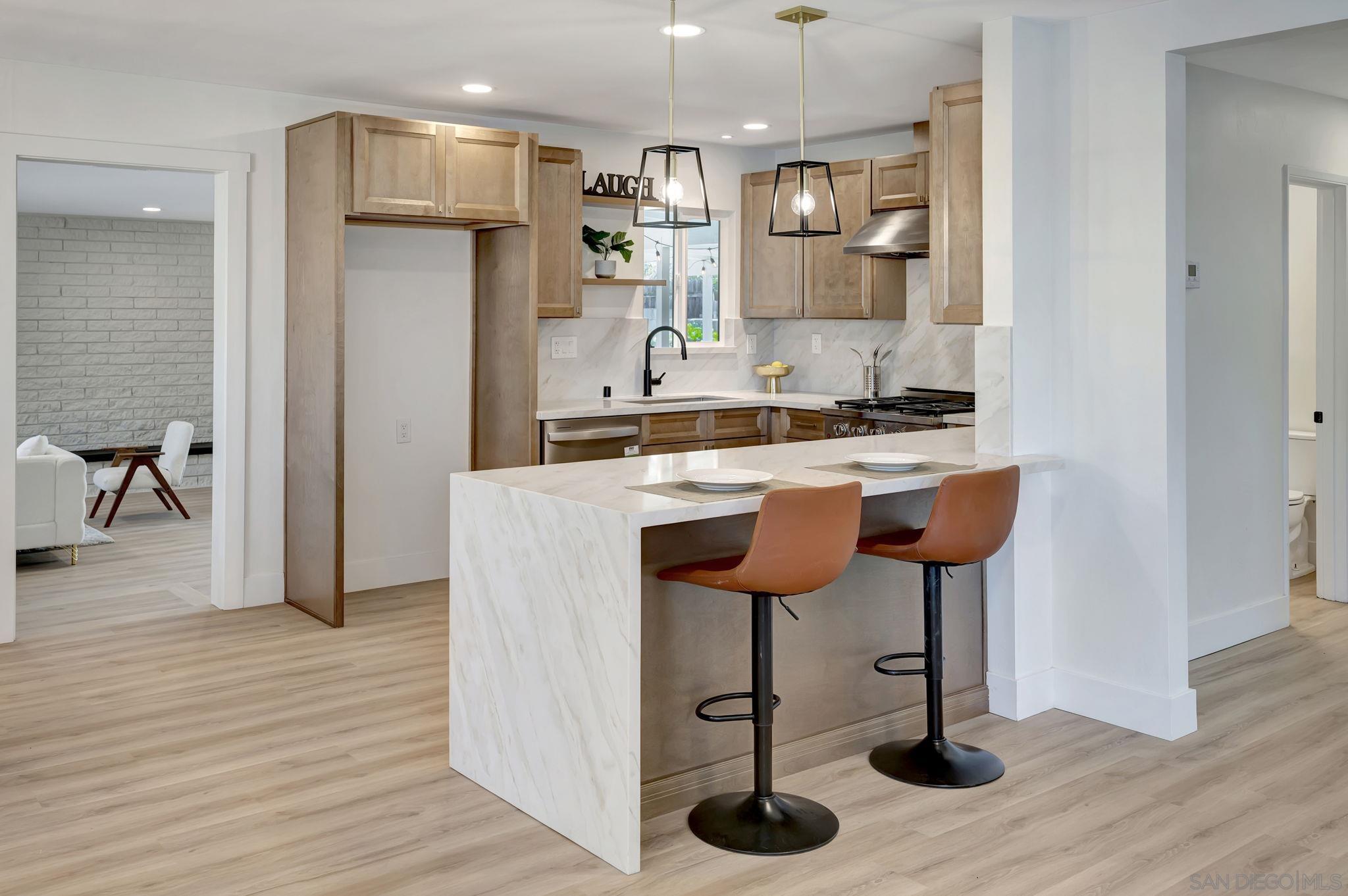 Detail Gallery Image 10 of 36 For 5815  Amaya Dr, La Mesa,  CA 91942 - 3 Beds | 2 Baths