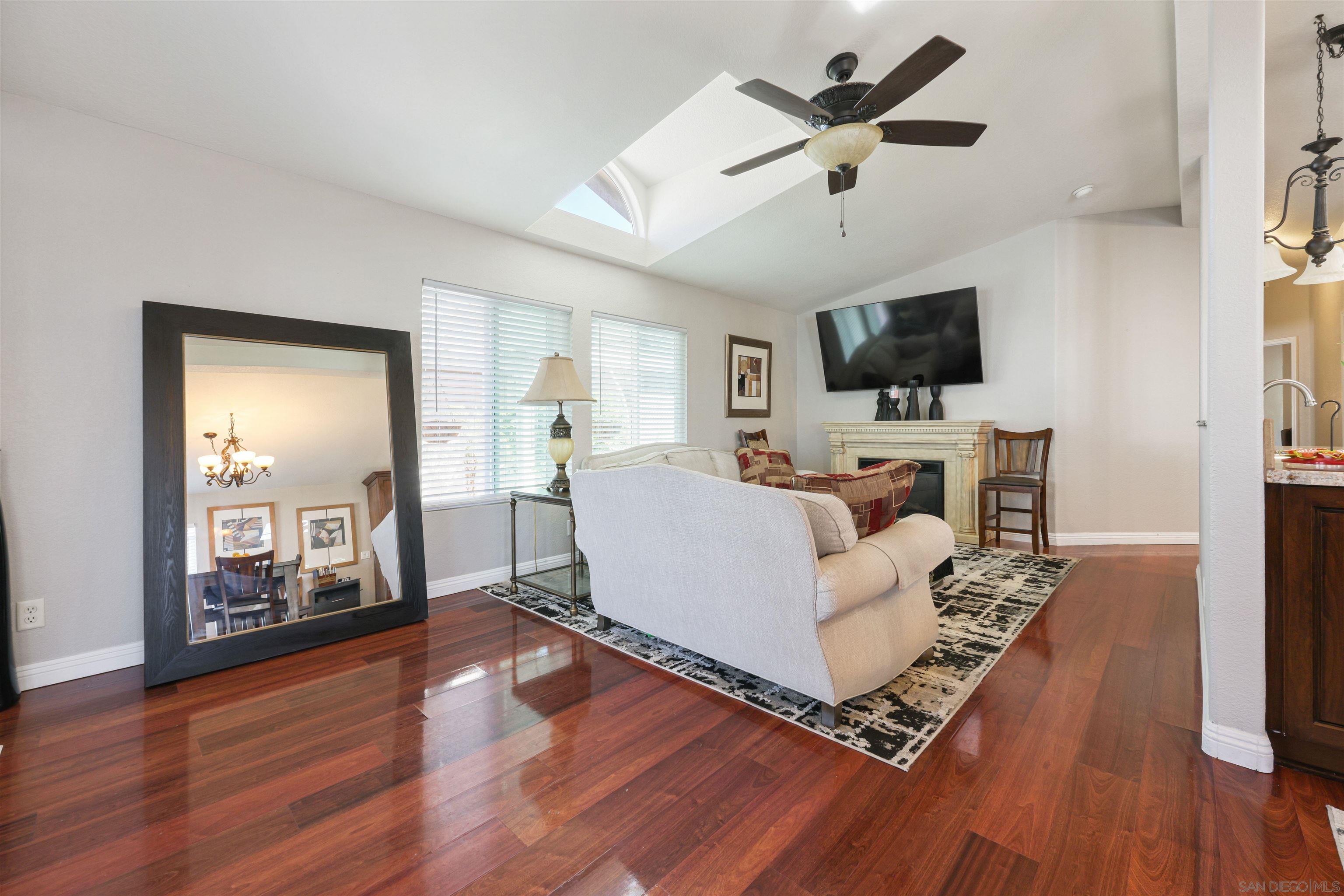 Detail Gallery Image 4 of 36 For 7311  San Luis St, Carlsbad,  CA 92011 - 3 Beds | 2 Baths