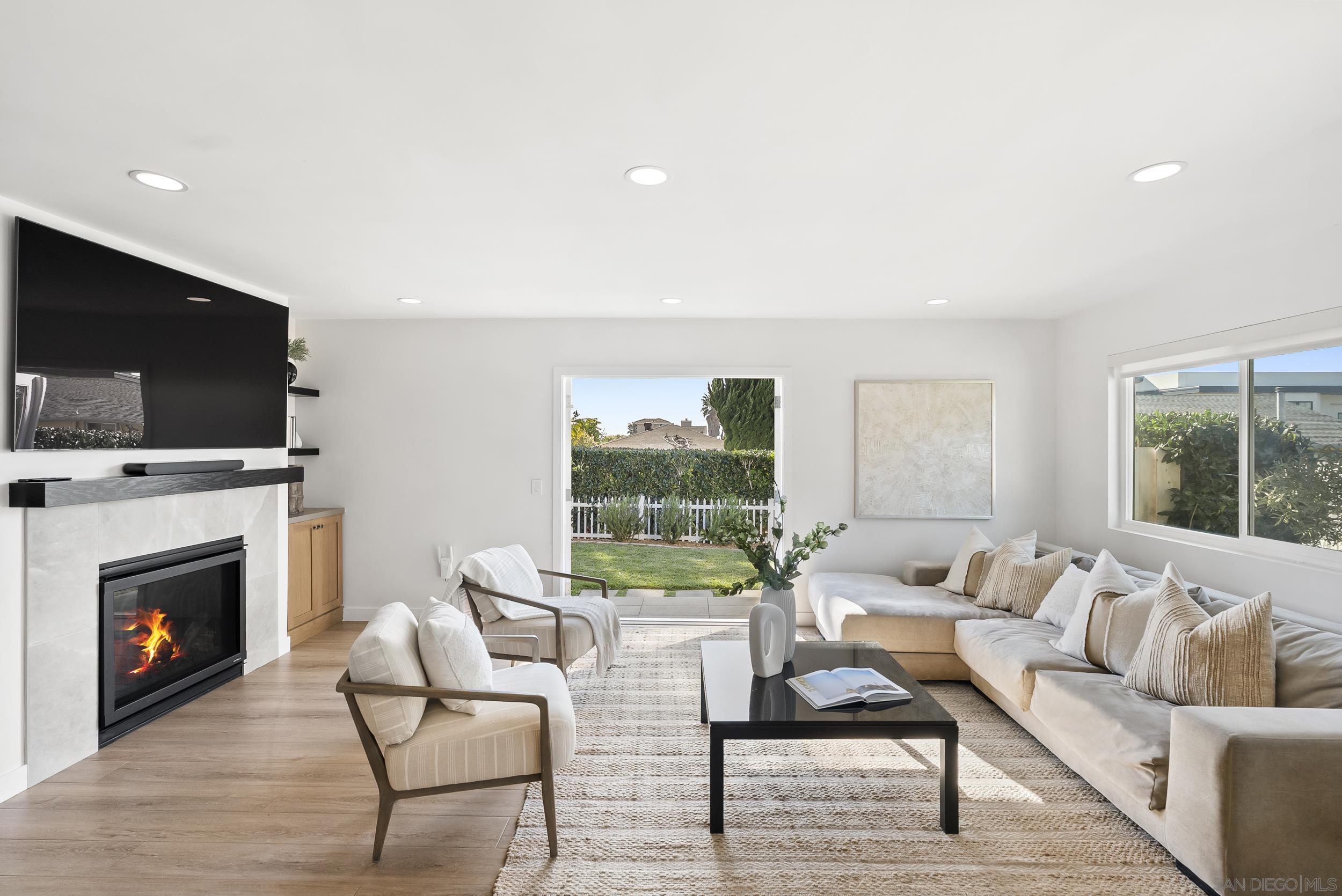 Detail Gallery Image 11 of 38 For 7319  Cuvier St, La Jolla,  CA 92037 - – Beds | – Baths