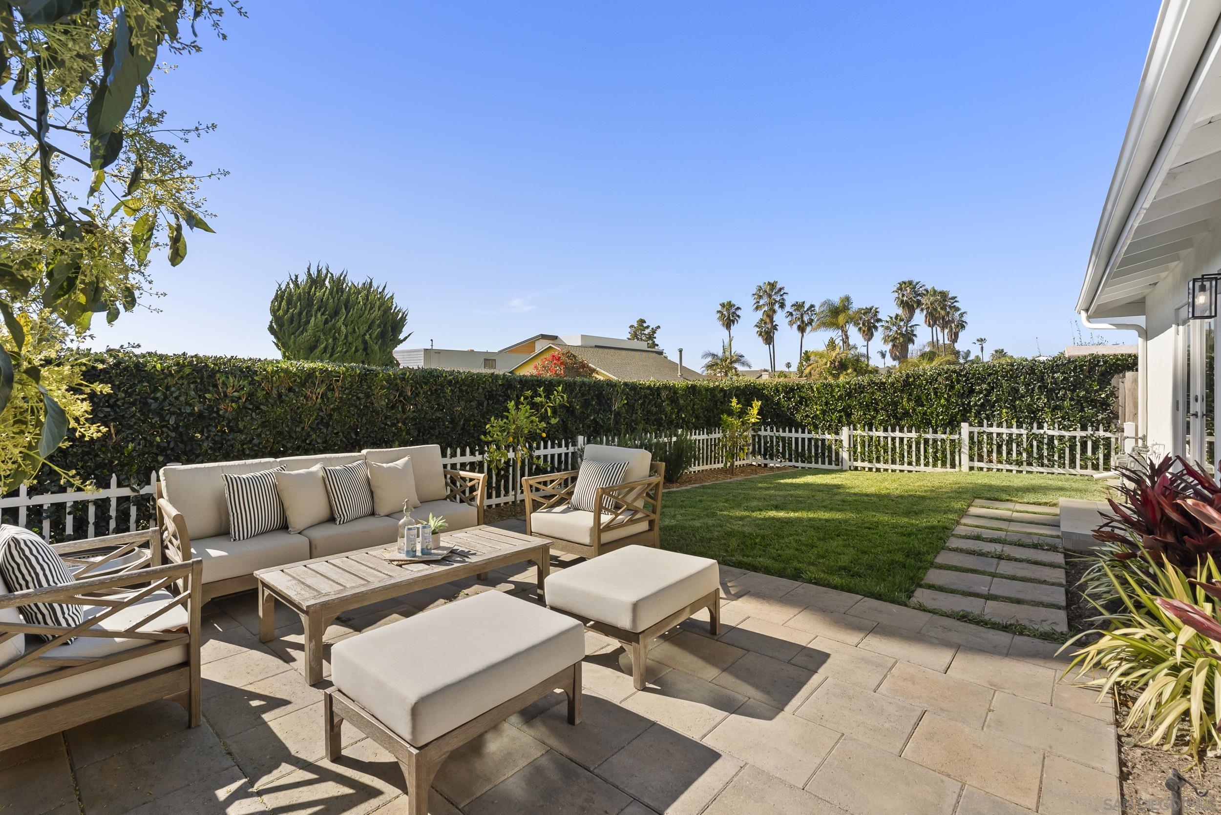 Detail Gallery Image 19 of 38 For 7319  Cuvier St, La Jolla,  CA 92037 - – Beds | – Baths