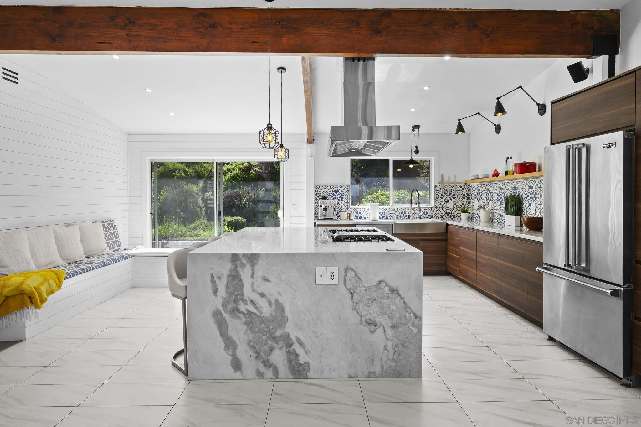 Detail Gallery Image 14 of 50 For 13966  Avenida Del Charro, El Cajon,  CA 92021 - 3 Beds | 2 Baths