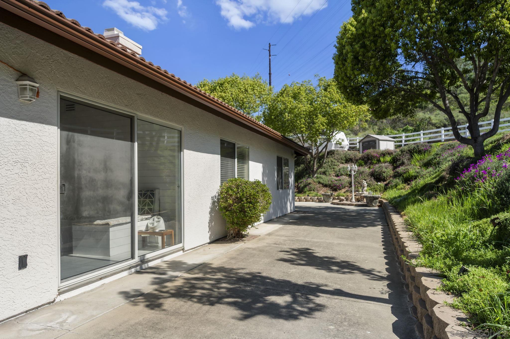 Detail Gallery Image 37 of 50 For 13966  Avenida Del Charro, El Cajon,  CA 92021 - 3 Beds | 2 Baths