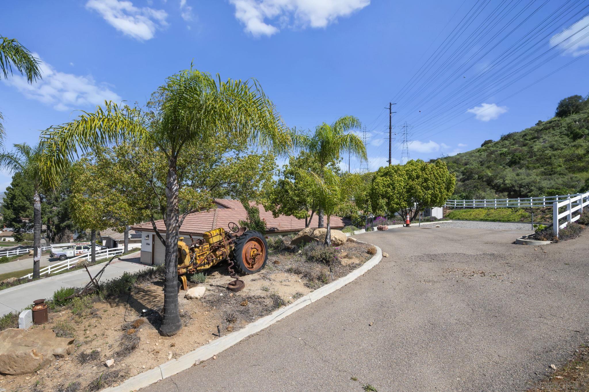Detail Gallery Image 38 of 50 For 13966  Avenida Del Charro, El Cajon,  CA 92021 - 3 Beds | 2 Baths