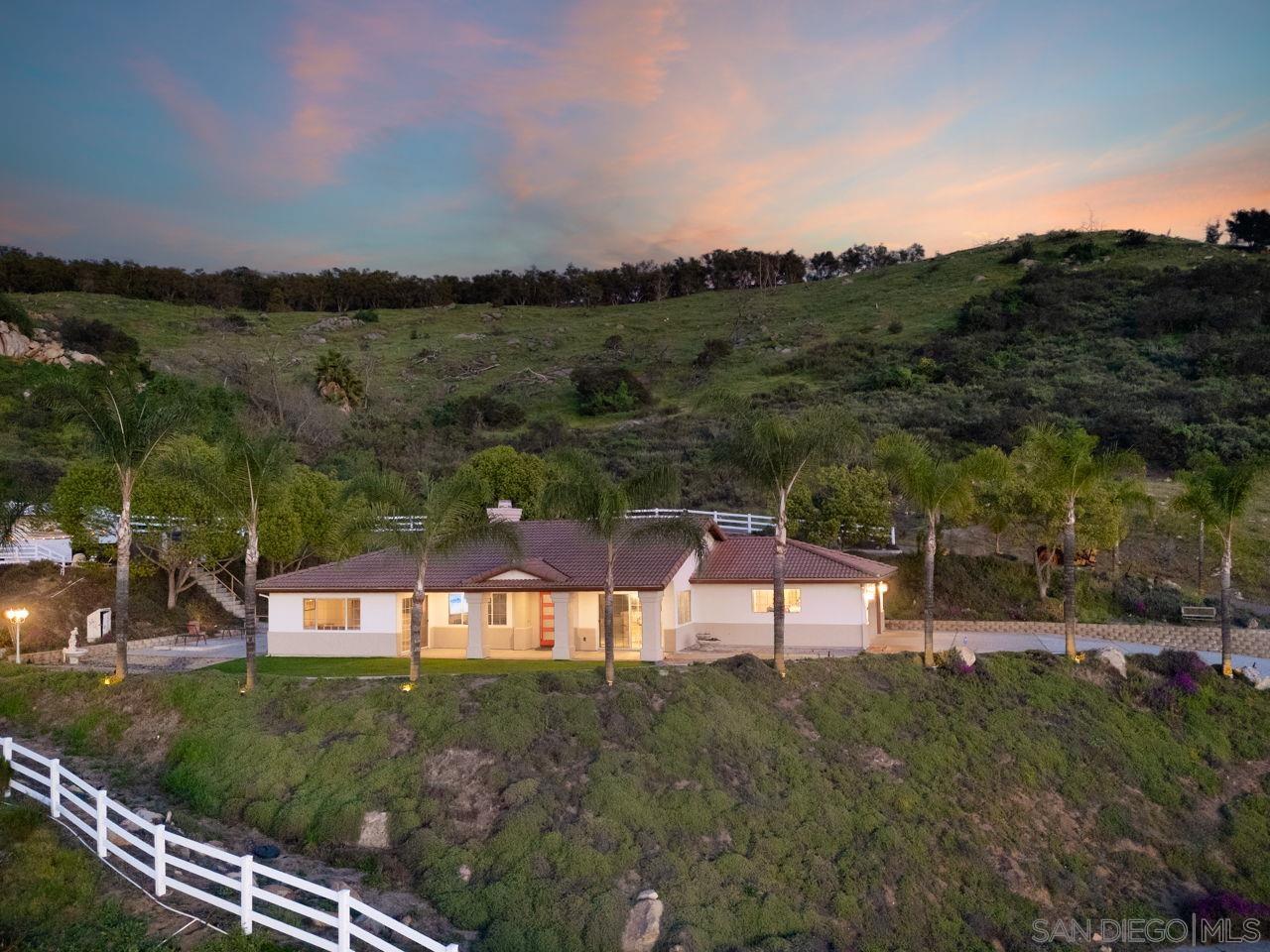 Detail Gallery Image 43 of 50 For 13966  Avenida Del Charro, El Cajon,  CA 92021 - 3 Beds | 2 Baths