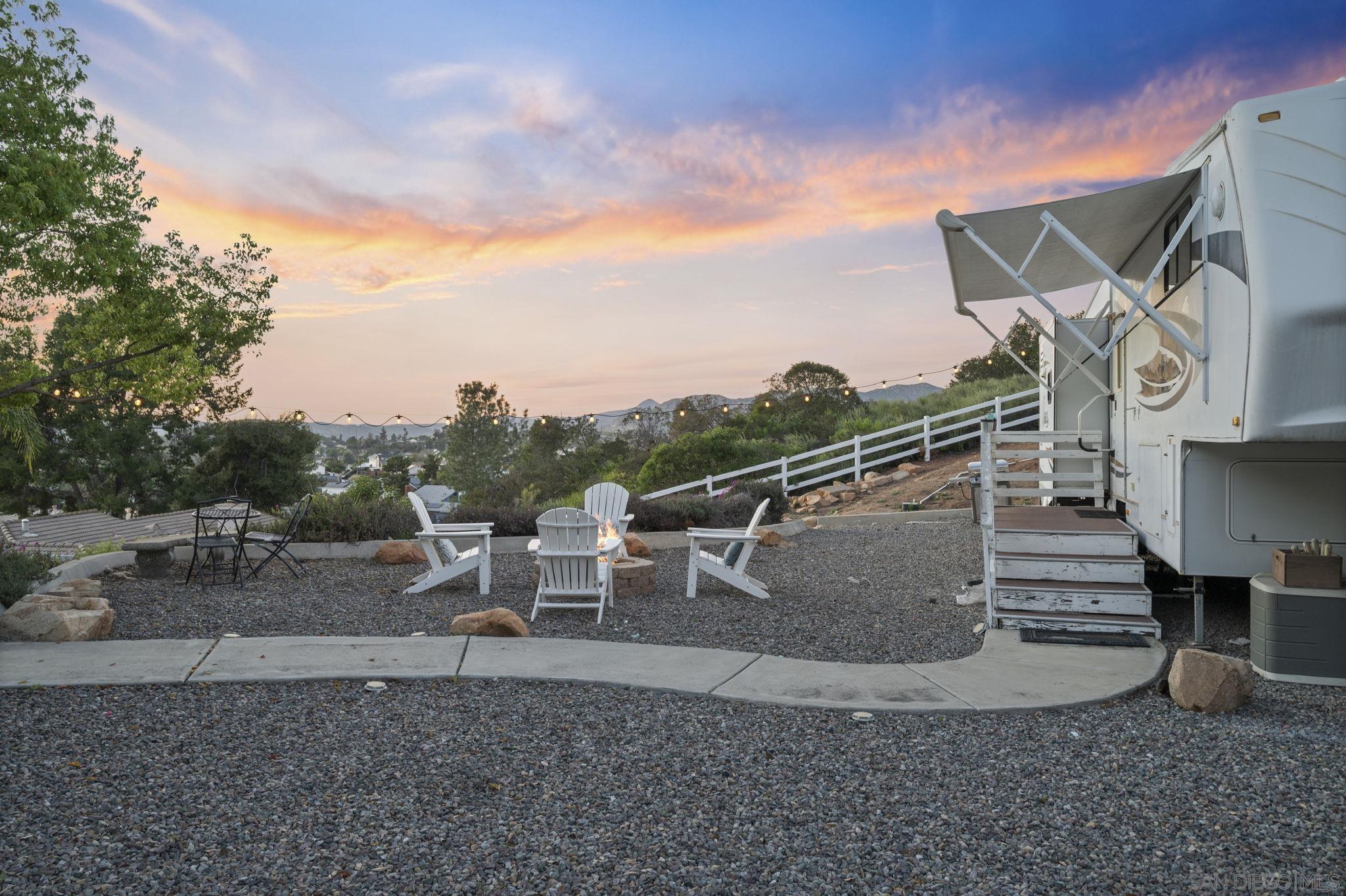 Detail Gallery Image 46 of 50 For 13966  Avenida Del Charro, El Cajon,  CA 92021 - 3 Beds | 2 Baths