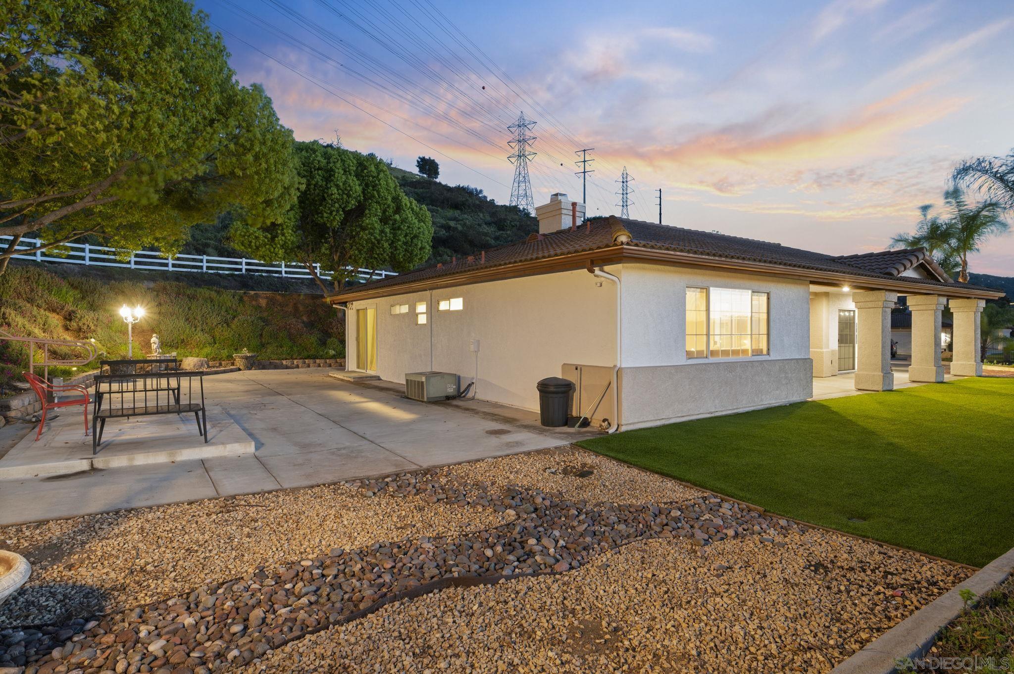 Detail Gallery Image 49 of 50 For 13966  Avenida Del Charro, El Cajon,  CA 92021 - 3 Beds | 2 Baths