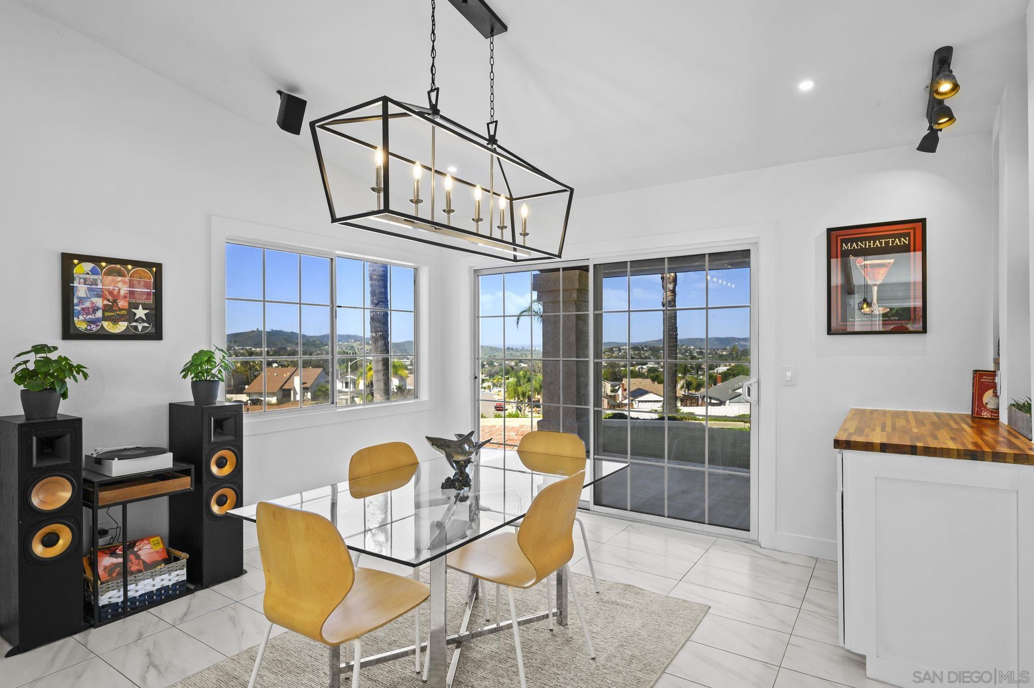 Detail Gallery Image 10 of 50 For 13966  Avenida Del Charro, El Cajon,  CA 92021 - 3 Beds | 2 Baths