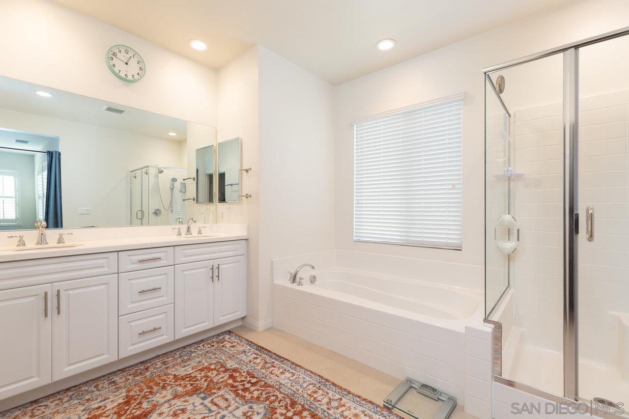 Detail Gallery Image 13 of 23 For 941  Thermal Ave N, San Diego,  CA 92154 - 4 Beds | 3 Baths