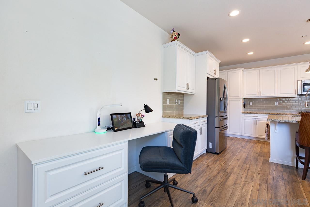 Detail Gallery Image 8 of 23 For 941  Thermal Ave N, San Diego,  CA 92154 - 4 Beds | 3 Baths