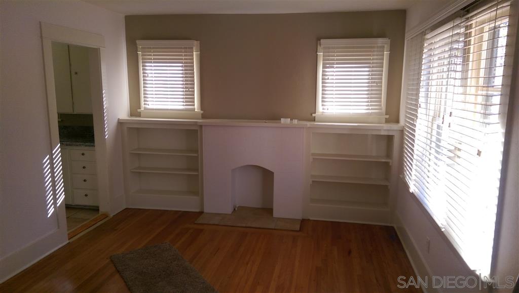 Detail Gallery Image 3 of 4 For 4515  Florida, San Diego,  CA 92116 - 2 Beds | 1 Baths