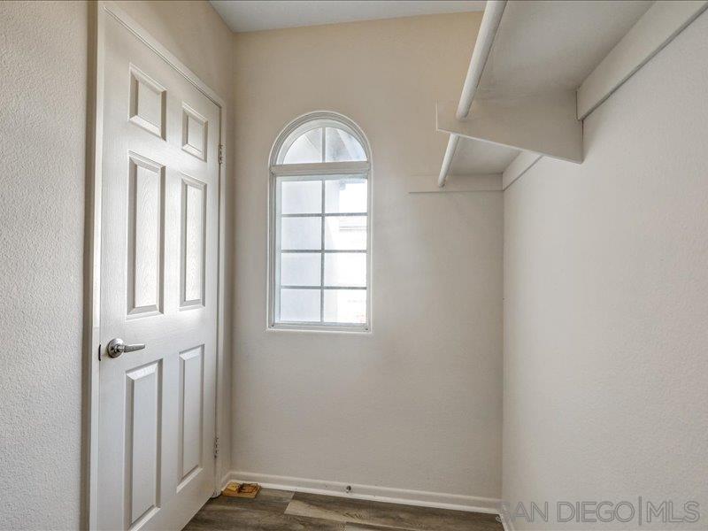 Detail Gallery Image 17 of 33 For 8641  via Mallorca  F, La Jolla,  CA 92037 - 2 Beds | 2/1 Baths