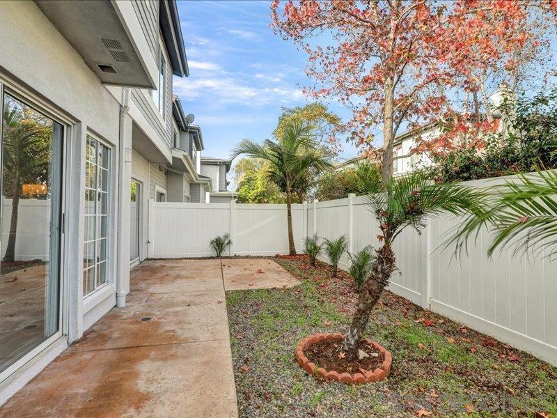 Detail Gallery Image 27 of 33 For 8641  via Mallorca  F, La Jolla,  CA 92037 - 2 Beds | 2/1 Baths