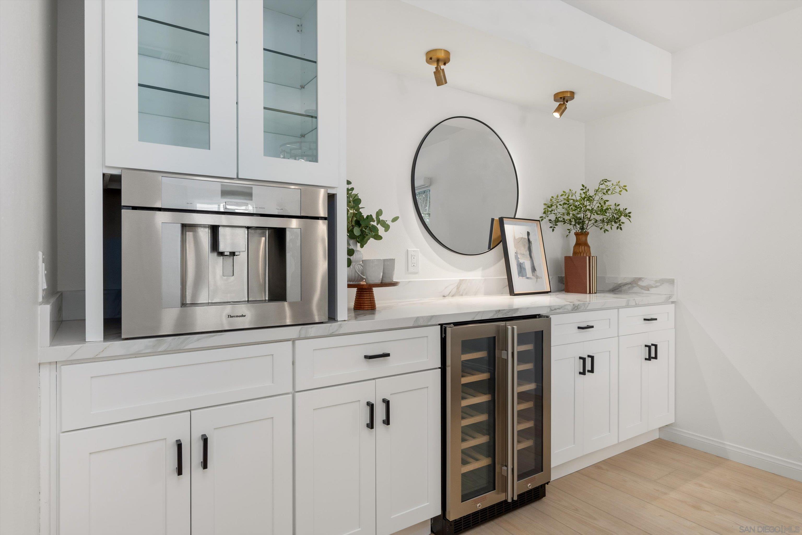 Detail Gallery Image 5 of 31 For 2811  Unicornio St, Carlsbad,  CA 92009 - 3 Beds | 2/1 Baths