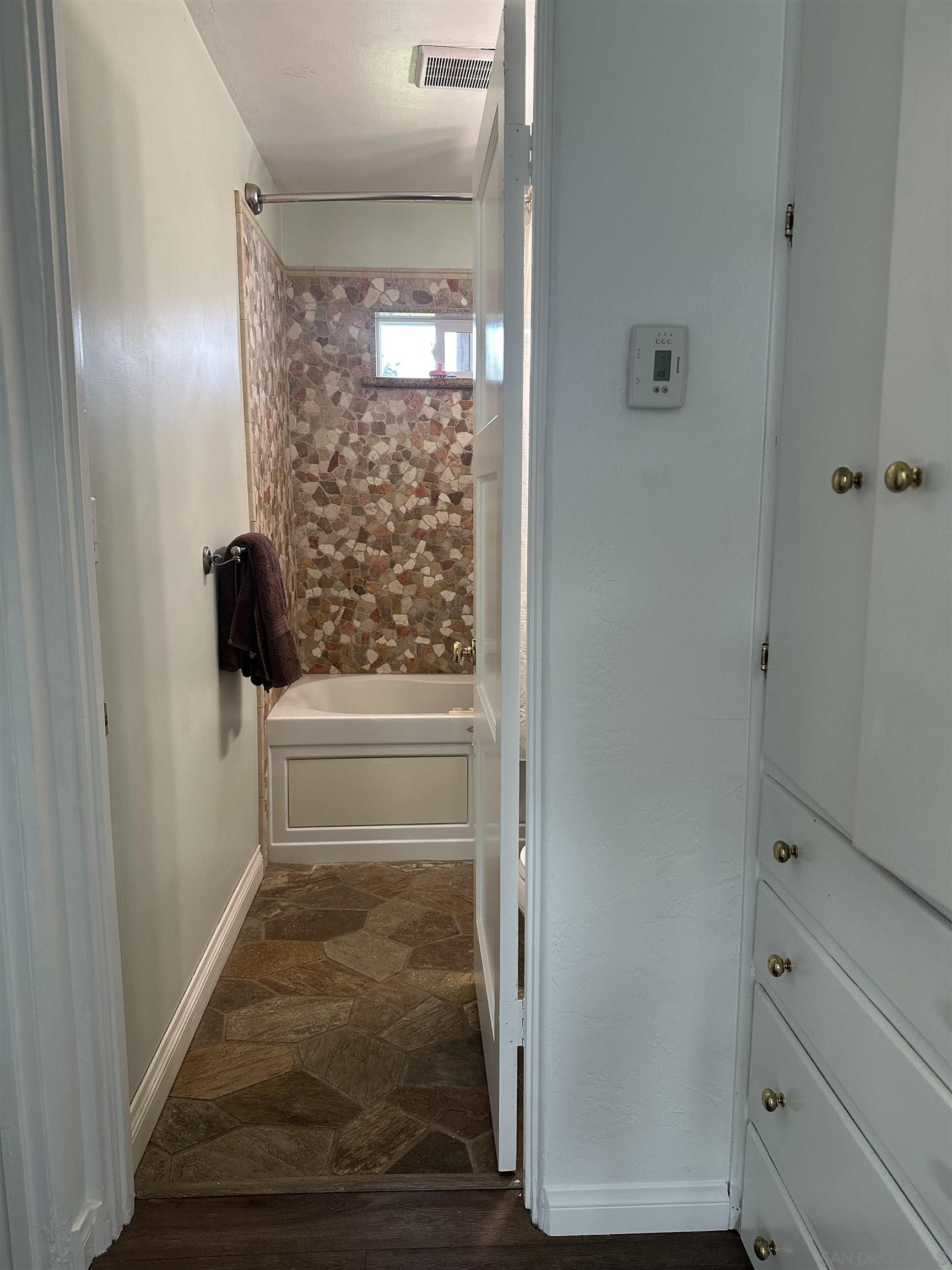 Detail Gallery Image 17 of 19 For 314 E E Washington Ave, El Cajon,  CA 92020 - 2 Beds | 1 Baths