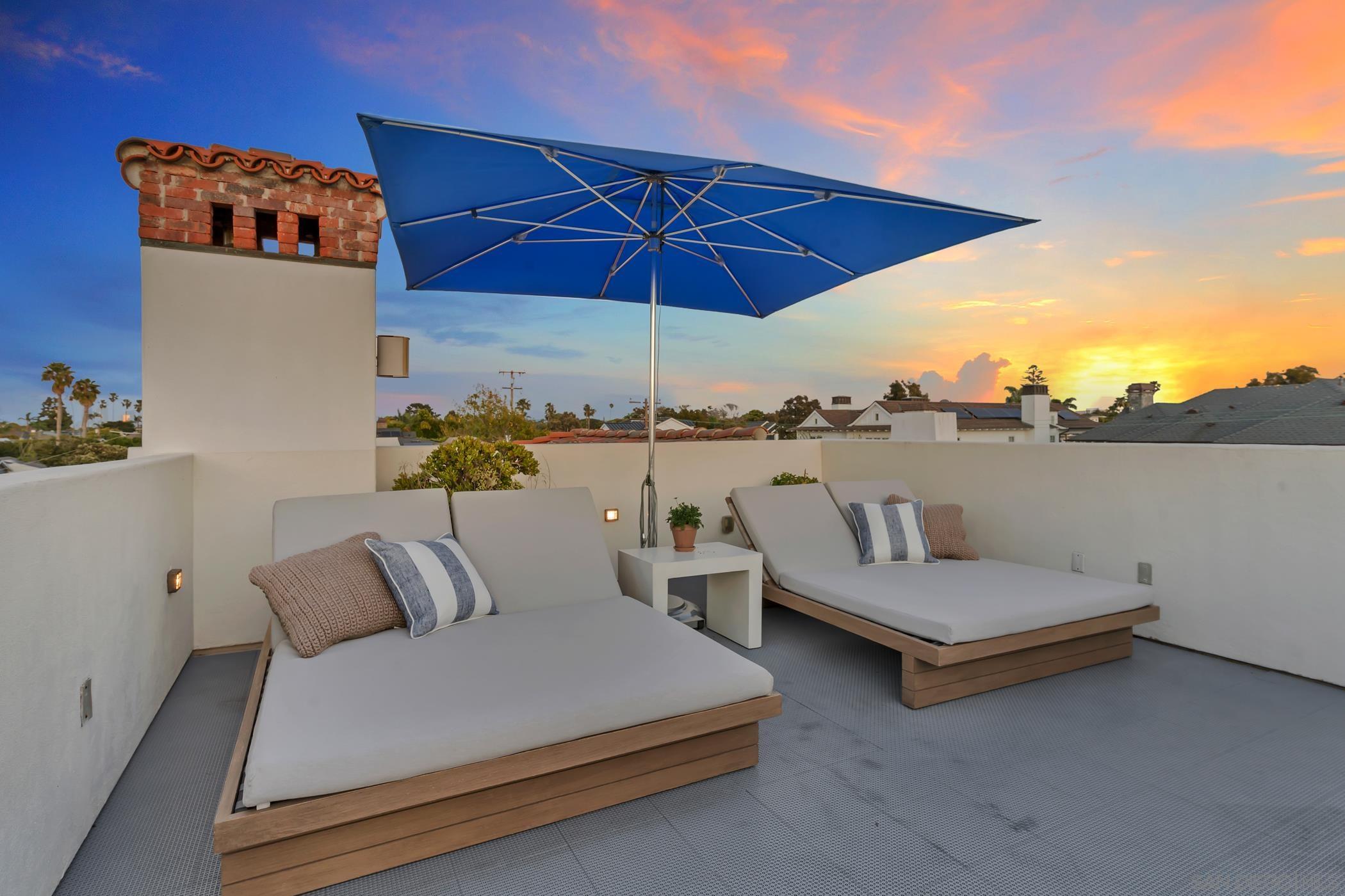 Detail Gallery Image 11 of 70 For 120  Carob Way, Coronado,  CA 92118 - 6 Beds | 5/2 Baths