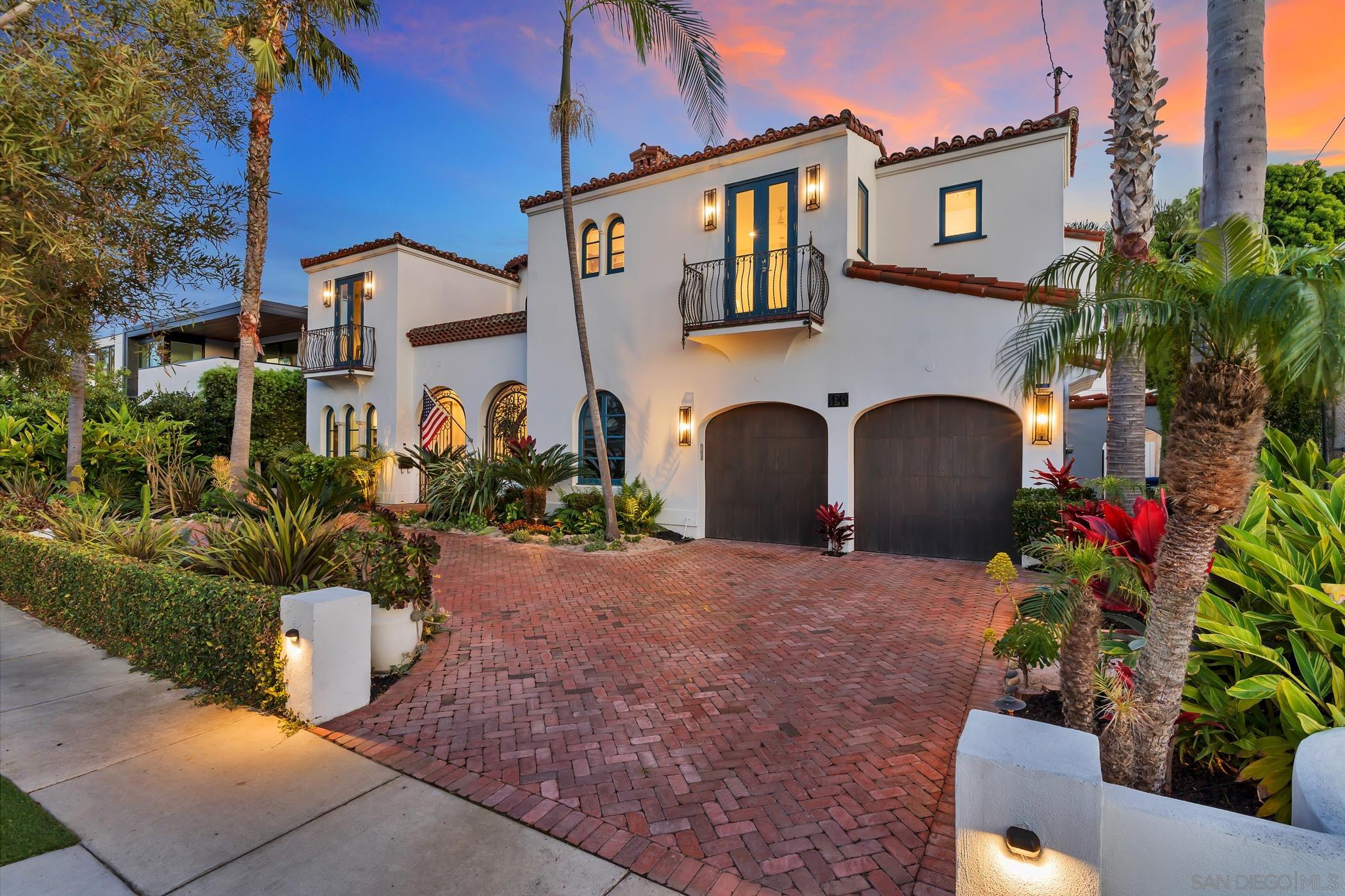 Detail Gallery Image 13 of 70 For 120  Carob Way, Coronado,  CA 92118 - 6 Beds | 5/2 Baths