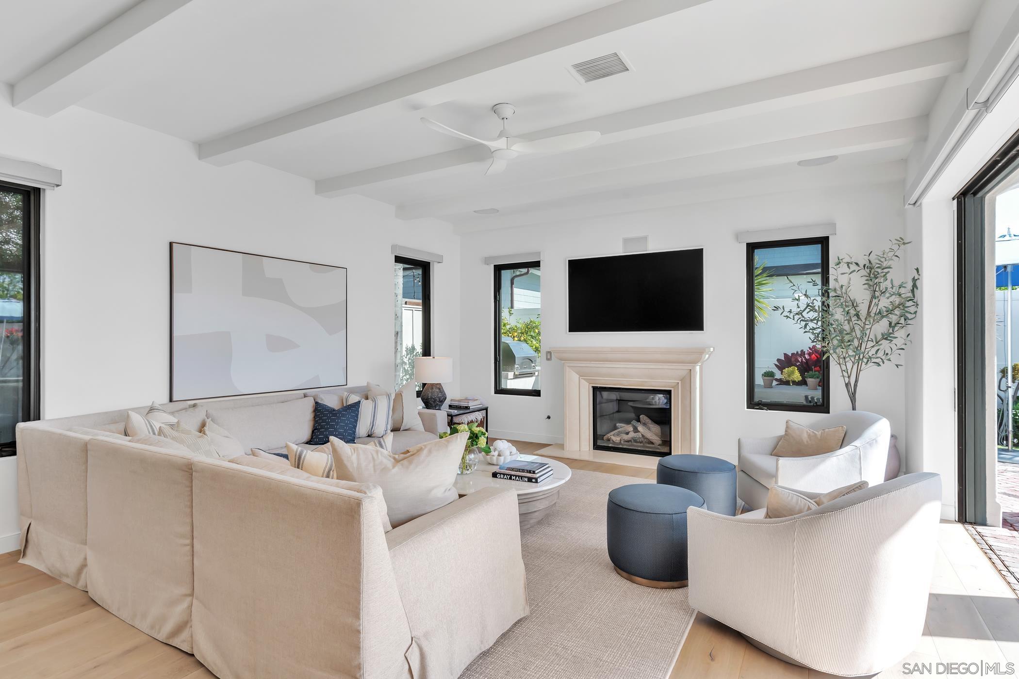 Detail Gallery Image 29 of 70 For 120  Carob Way, Coronado,  CA 92118 - 6 Beds | 5/2 Baths