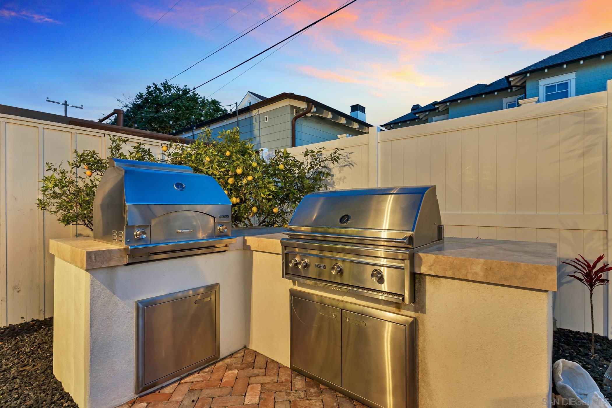 Detail Gallery Image 40 of 70 For 120  Carob Way, Coronado,  CA 92118 - 6 Beds | 5/2 Baths