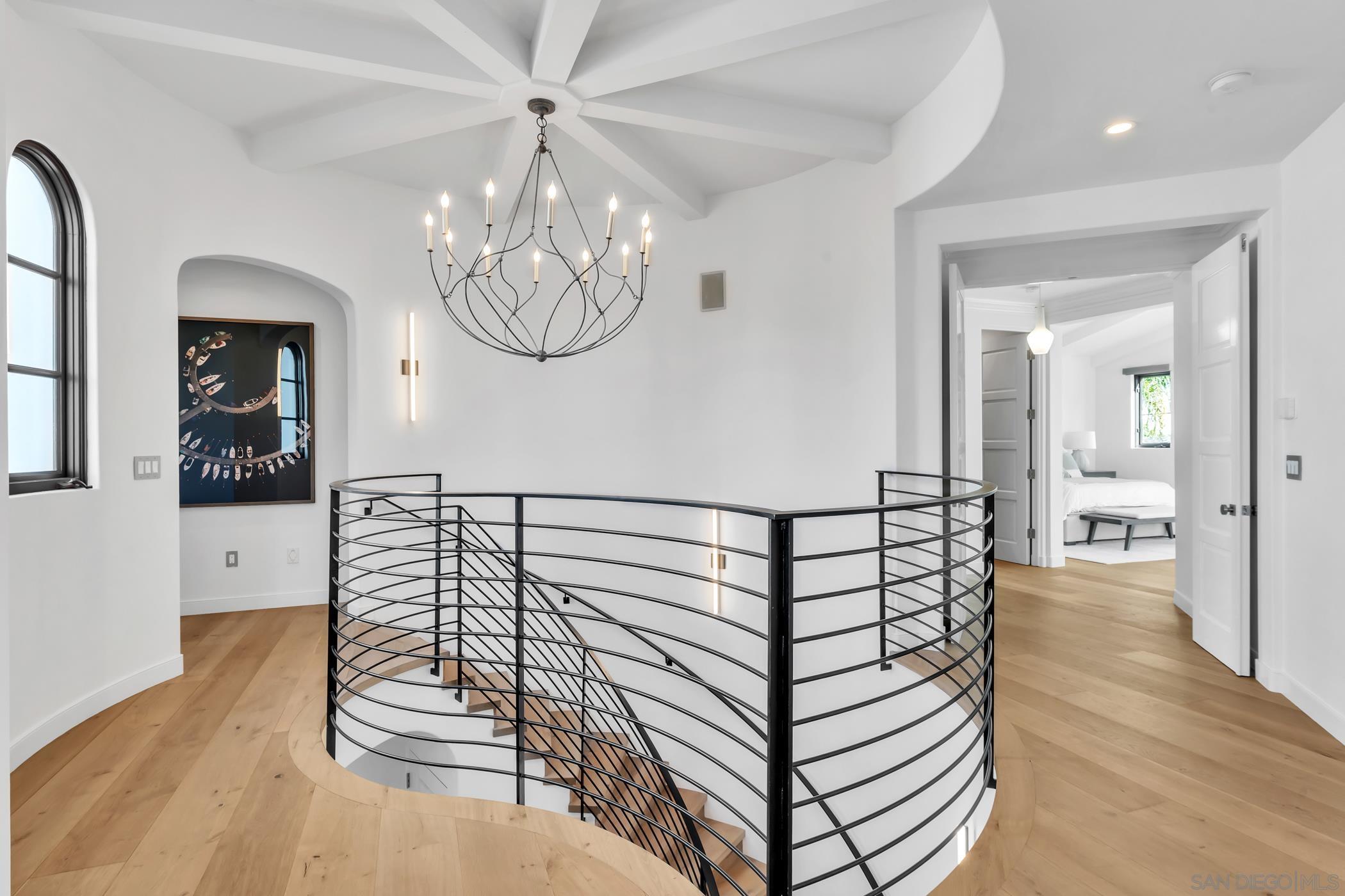 Detail Gallery Image 43 of 70 For 120  Carob Way, Coronado,  CA 92118 - 6 Beds | 5/2 Baths