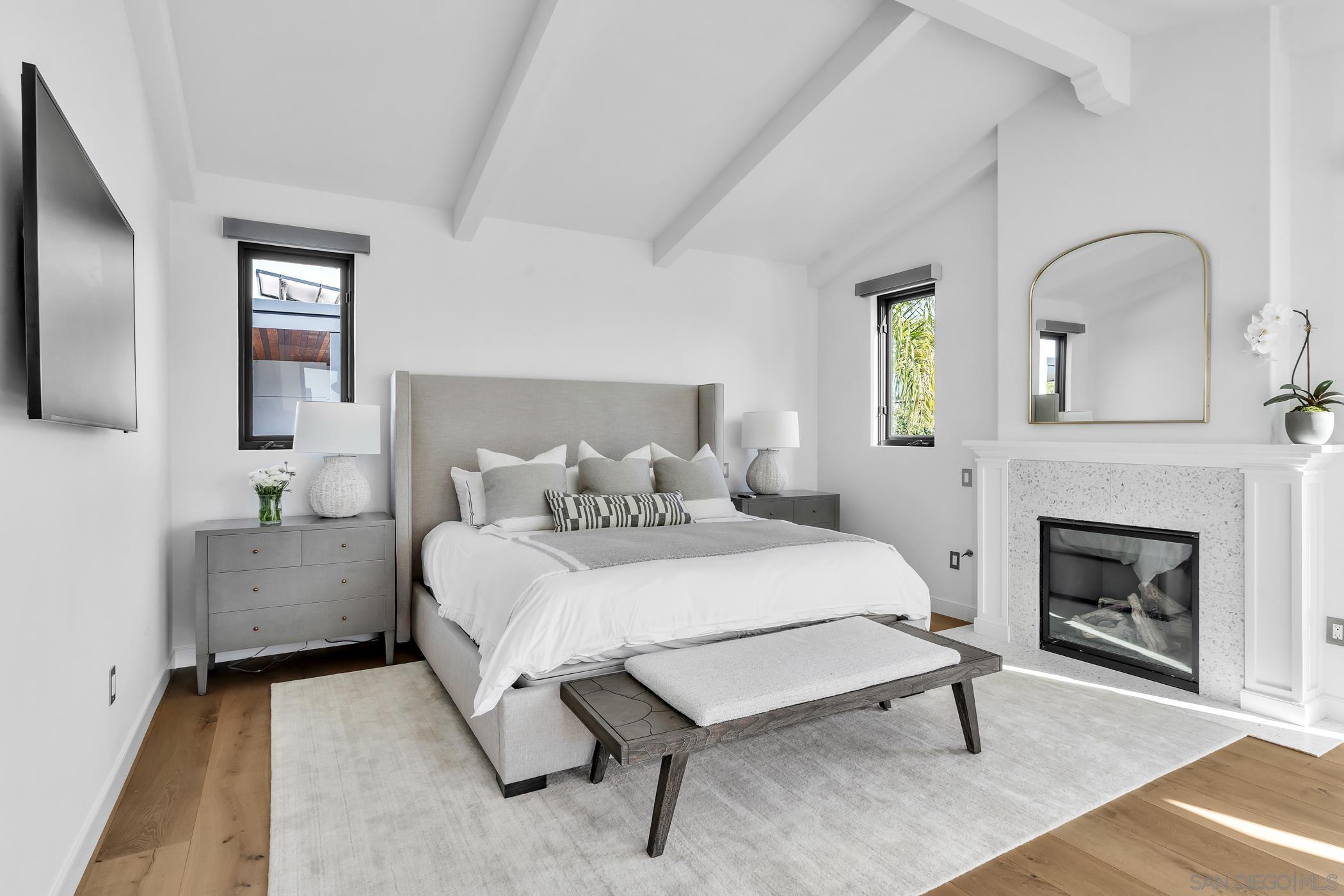 Detail Gallery Image 45 of 70 For 120  Carob Way, Coronado,  CA 92118 - 6 Beds | 5/2 Baths