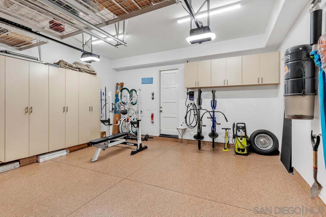 Detail Gallery Image 63 of 70 For 120  Carob Way, Coronado,  CA 92118 - 6 Beds | 5/2 Baths