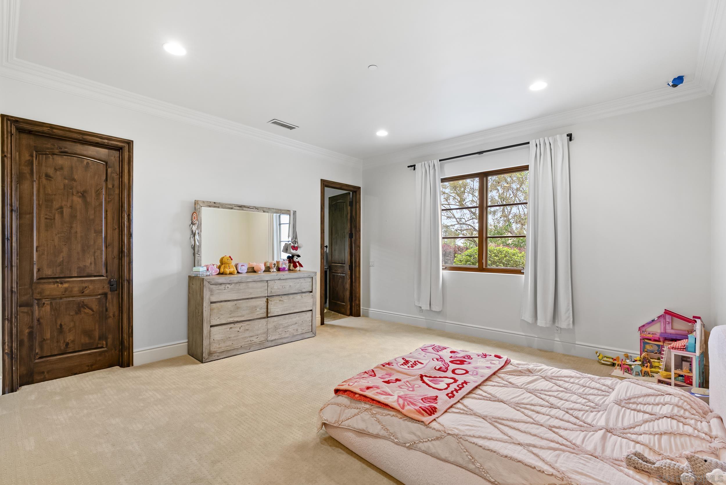 Detail Gallery Image 22 of 36 For 7628  Top O the Morning Way, San Diego,  CA 92127 - 4 Beds | 4/1 Baths