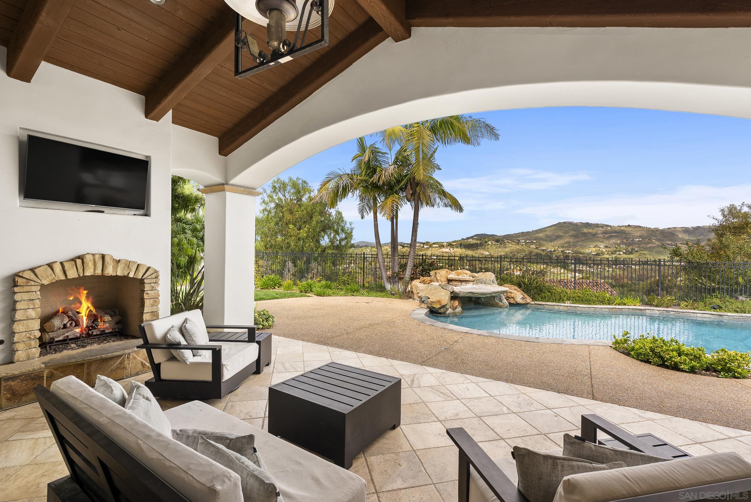 Detail Gallery Image 27 of 36 For 7628  Top O the Morning Way, San Diego,  CA 92127 - 4 Beds | 4/1 Baths