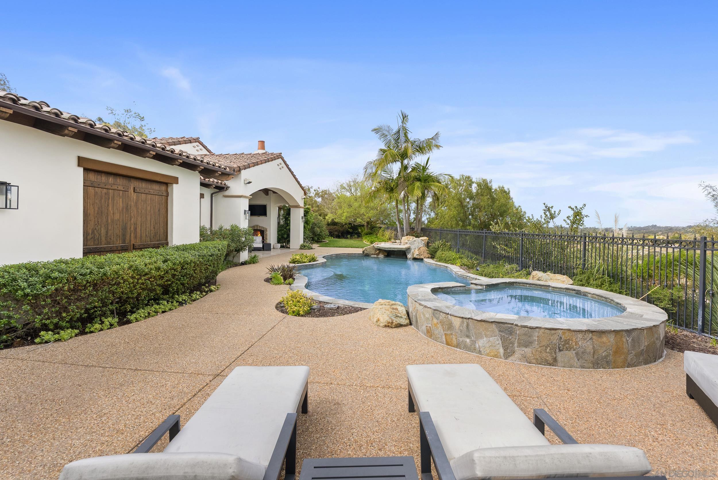 Detail Gallery Image 30 of 36 For 7628  Top O the Morning Way, San Diego,  CA 92127 - 4 Beds | 4/1 Baths