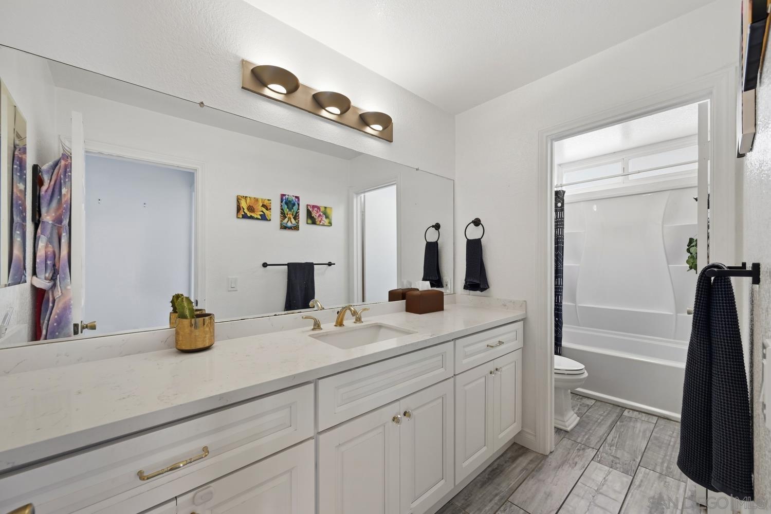 Detail Gallery Image 12 of 28 For 4767  Ingulf St, San Diego,  CA 92110 - 3 Beds | 2 Baths